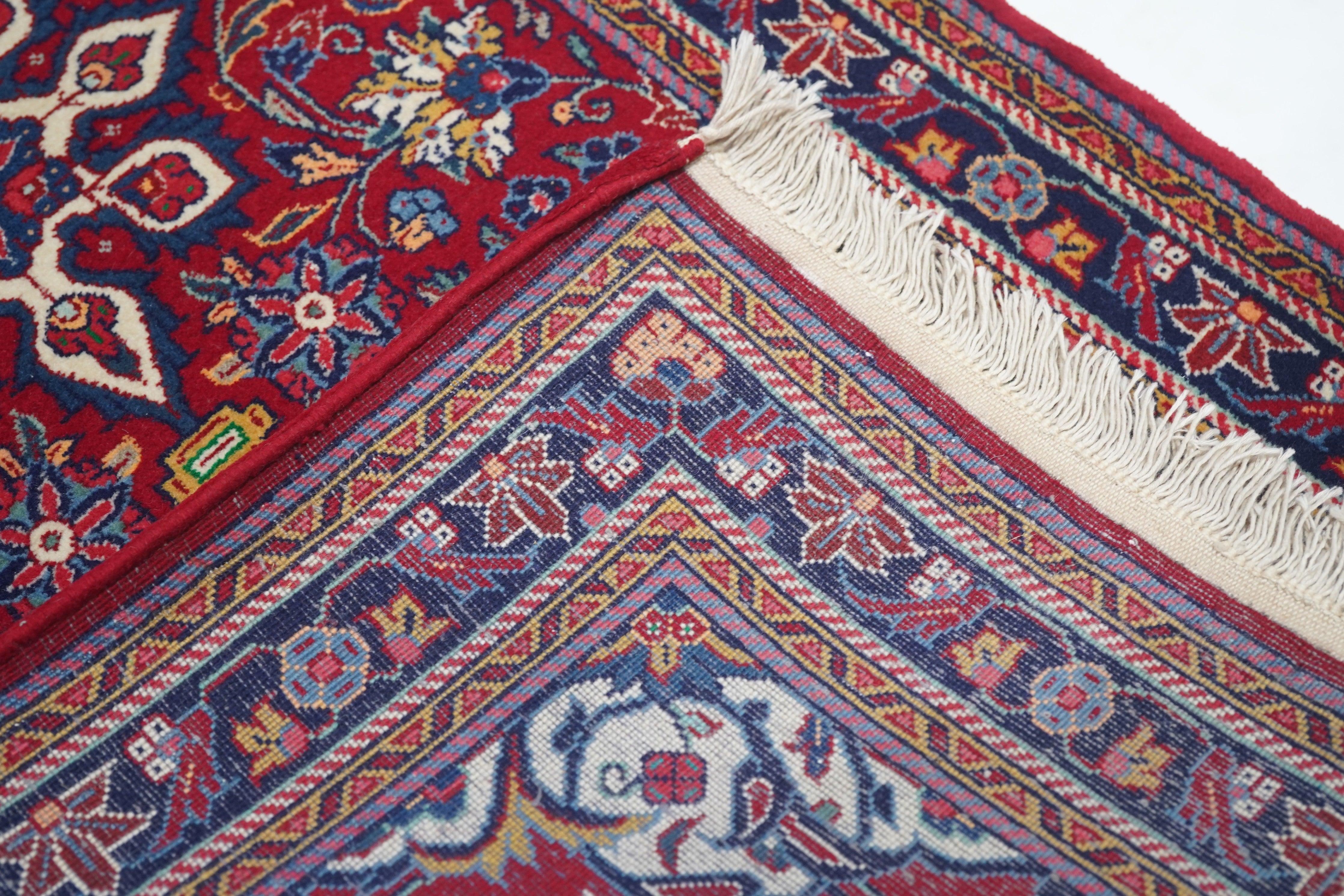 Persischer Sarouk-Teppich im Vintage-Stil, 2'3'' x 4'6'' im Angebot 4