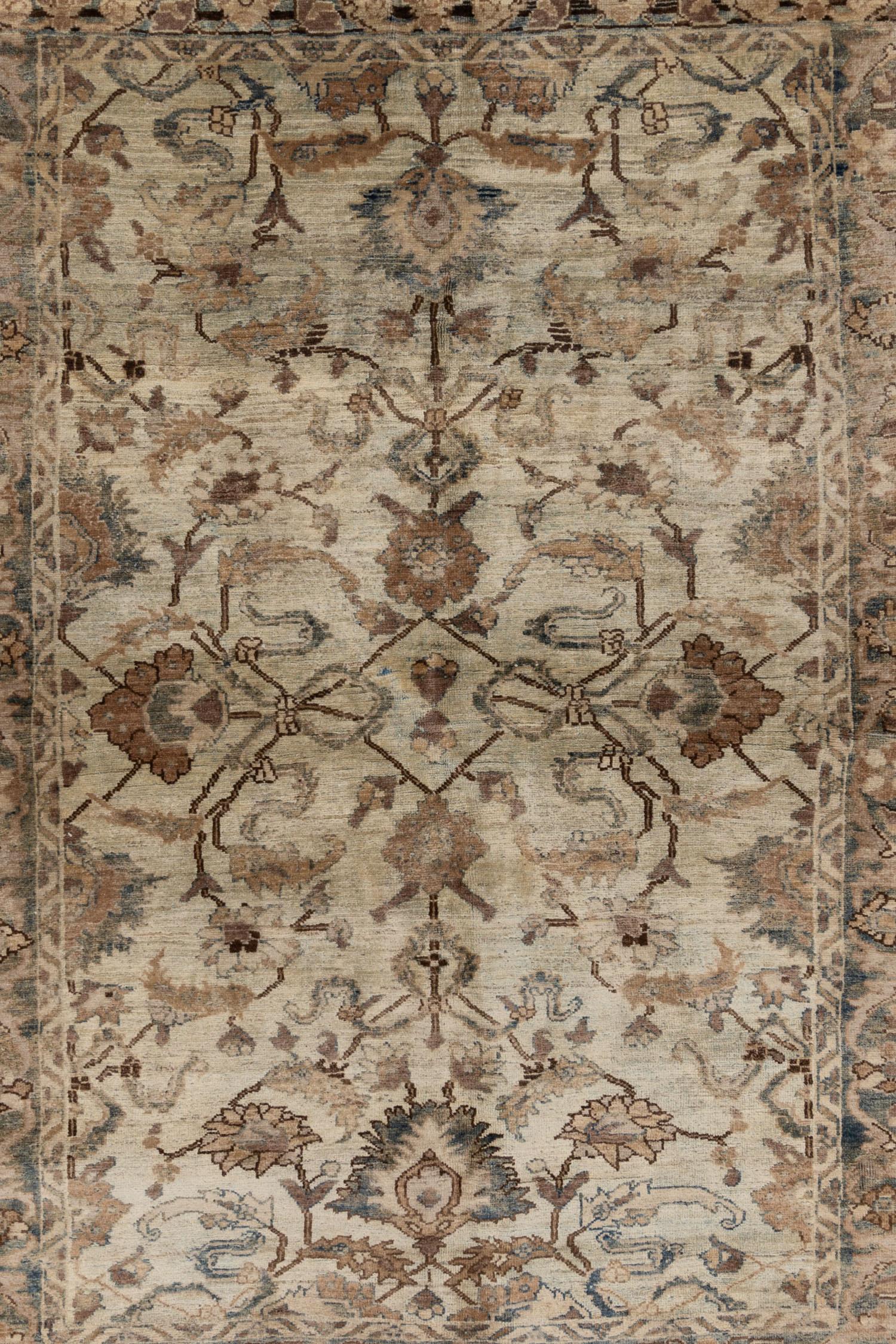 Vintage Farahan Rug In Good Condition For Sale In West Palm Beach, FL
