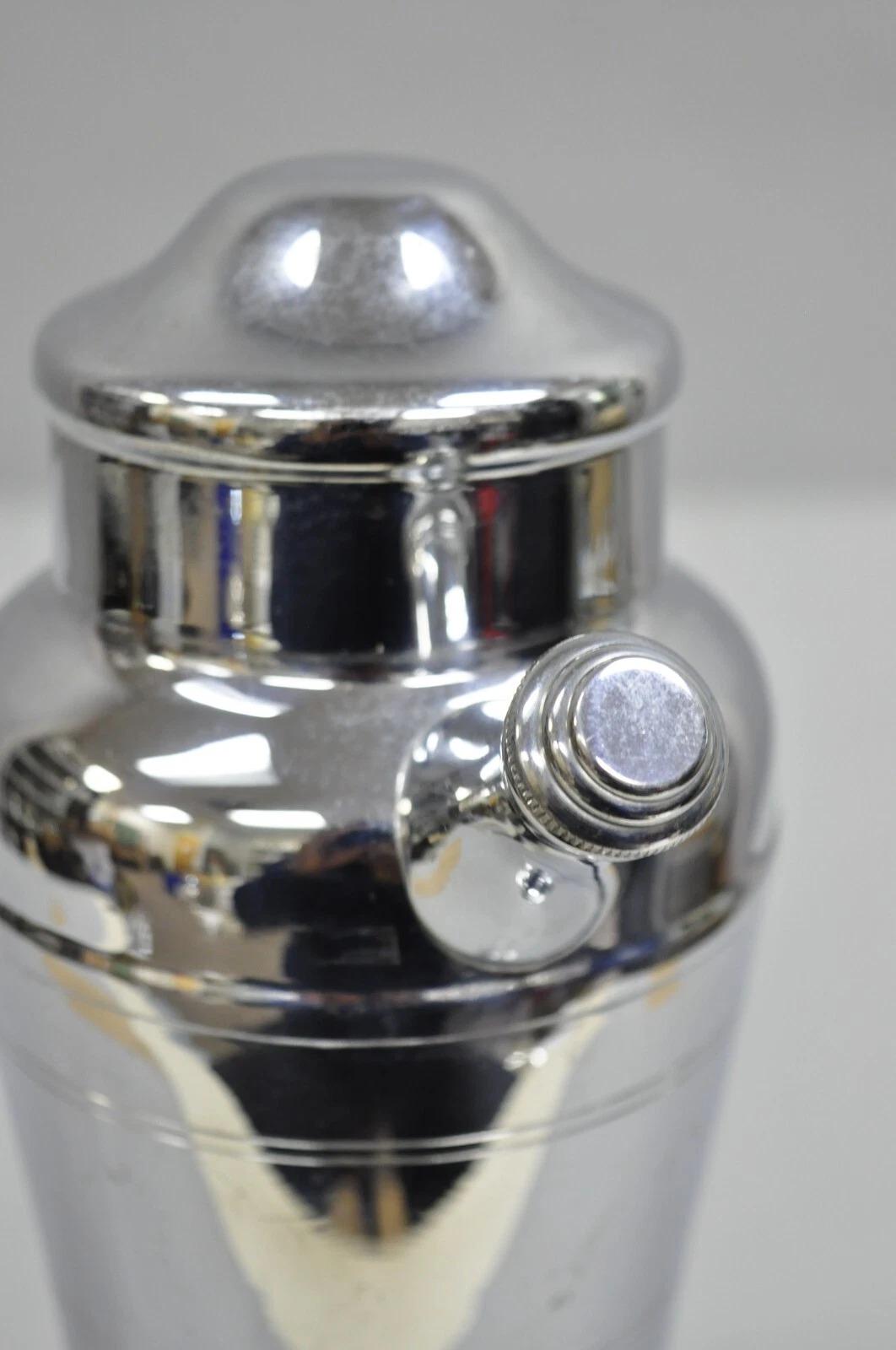 20th Century Vintage Farberware NY Art Deco Silver Plated Martini Cocktail Shaker Pitcher For Sale