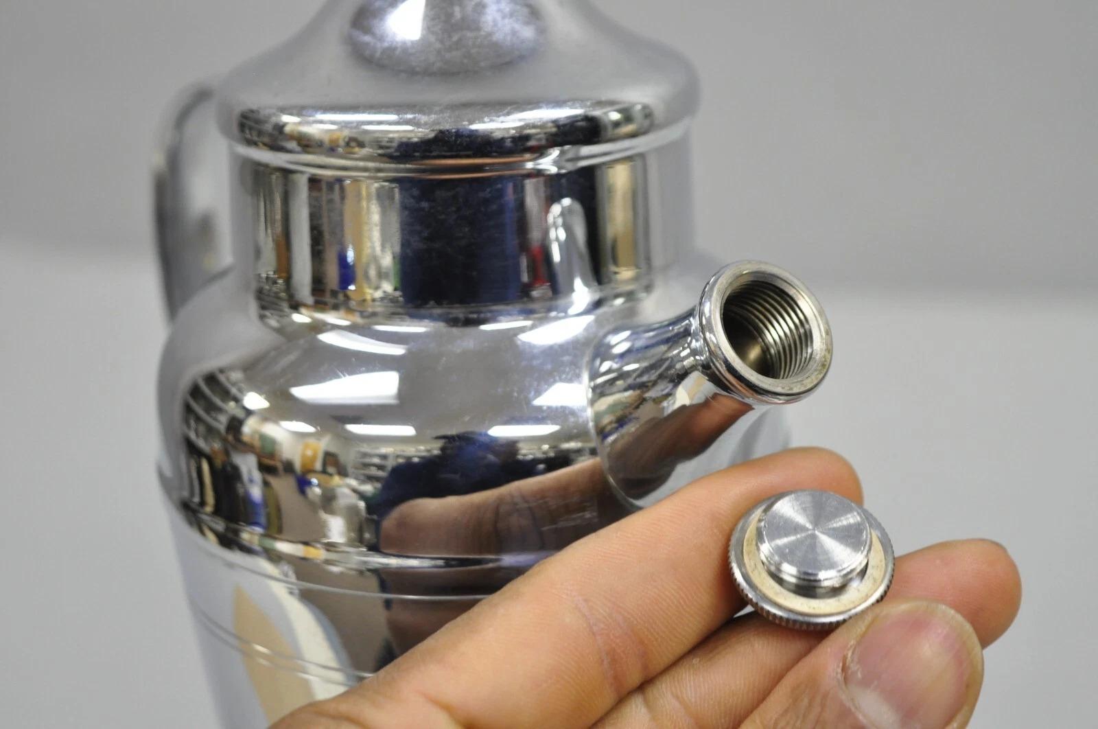 Vintage Farberware NY Art Deco Silver Plated Martini Cocktail Shaker Pitcher For Sale 1