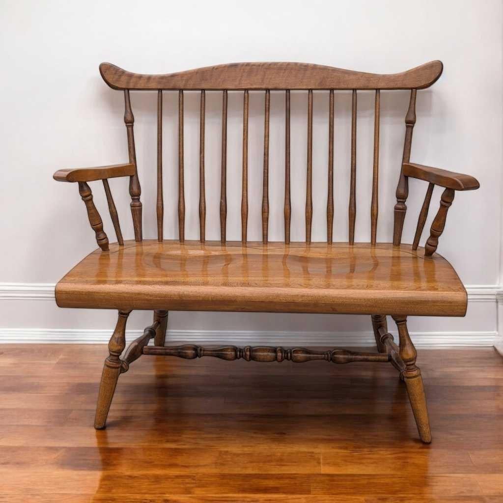 Américain Vintage Farmhouse Spindle Back Wooden Bench, Rustic Charm, USA, c. 1980s en vente