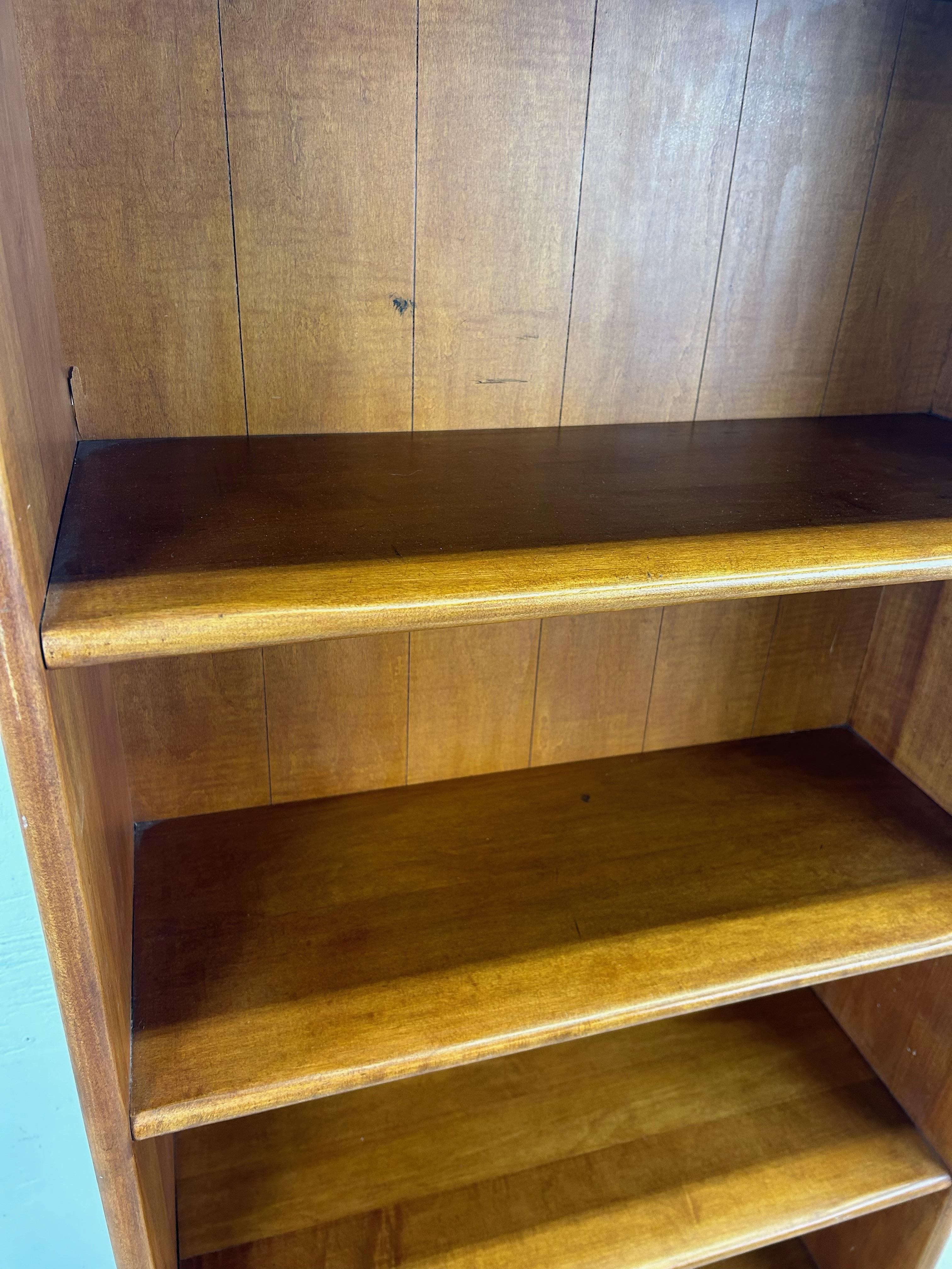 Vintage Farmhouse Style Bookcase with 4 Shelves For Sale 2