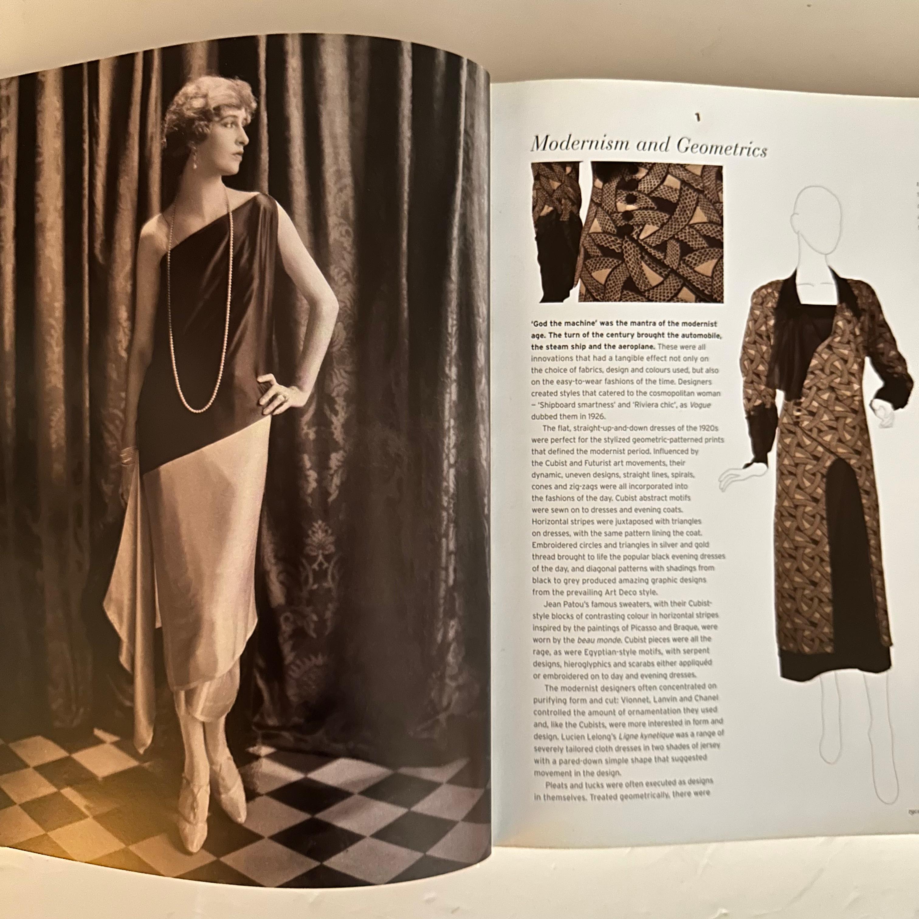Vintage Fashion: Collecting and Wearing Designer Classics - Emma Baxter Wright For Sale 3