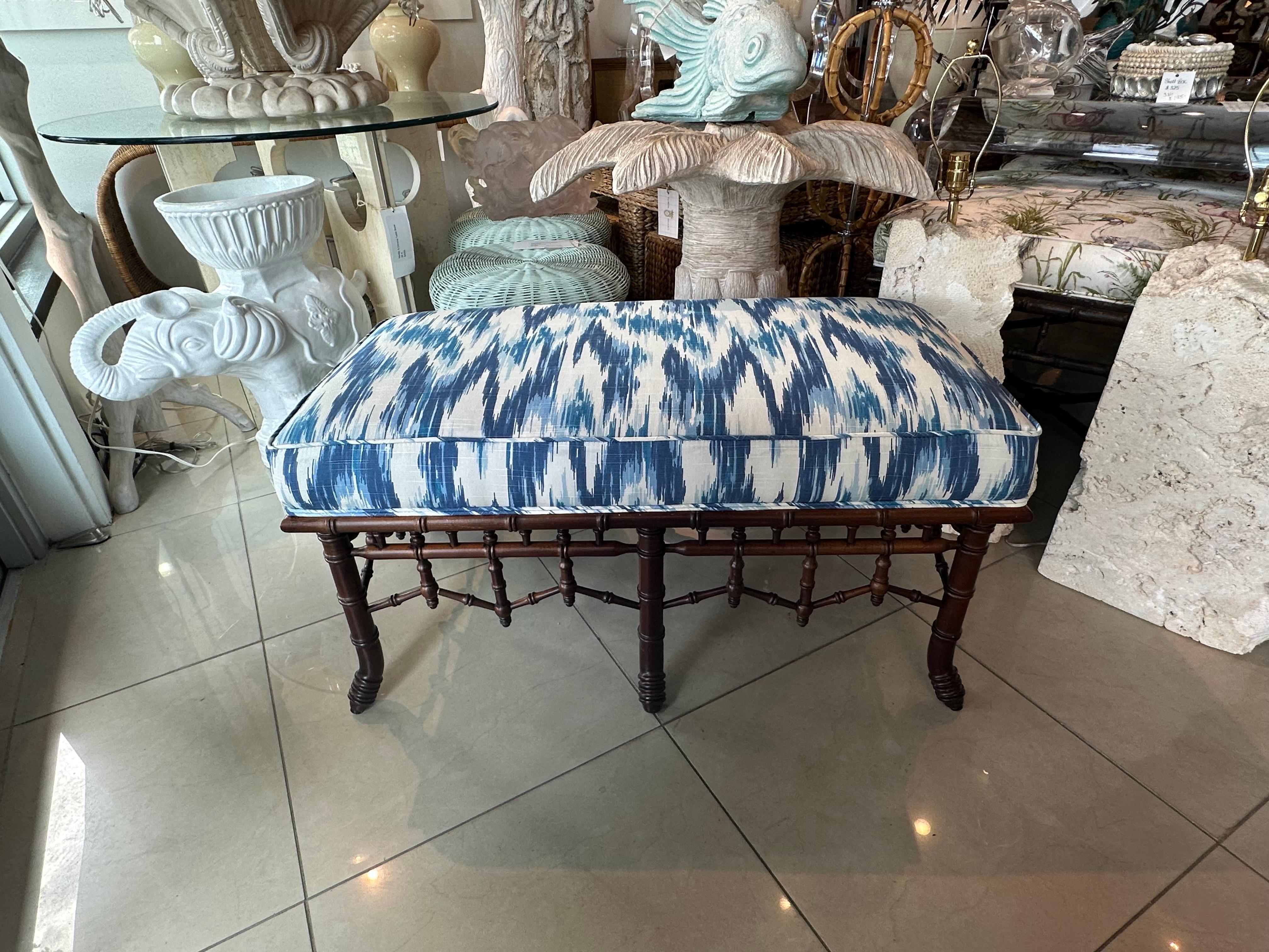 Panca imbottita d'epoca in finto bambù cinese Chippendale Chinoiserie in vendita 4
