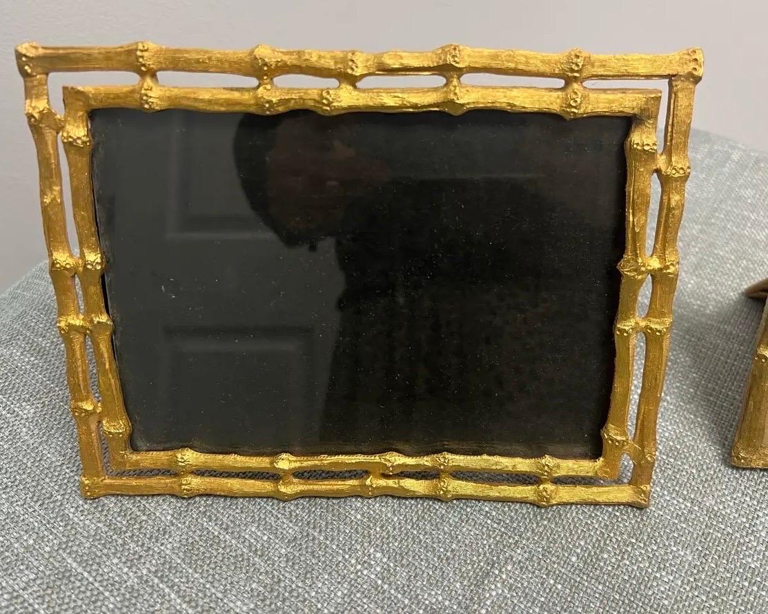 Vintage-Bilderrahmen aus Kunstbambus und Metall aus Metall – 2er-Set (Chinoiserie) im Angebot