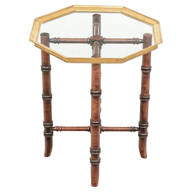 Table à plateau octogonale en faux bambou vintage en vente
