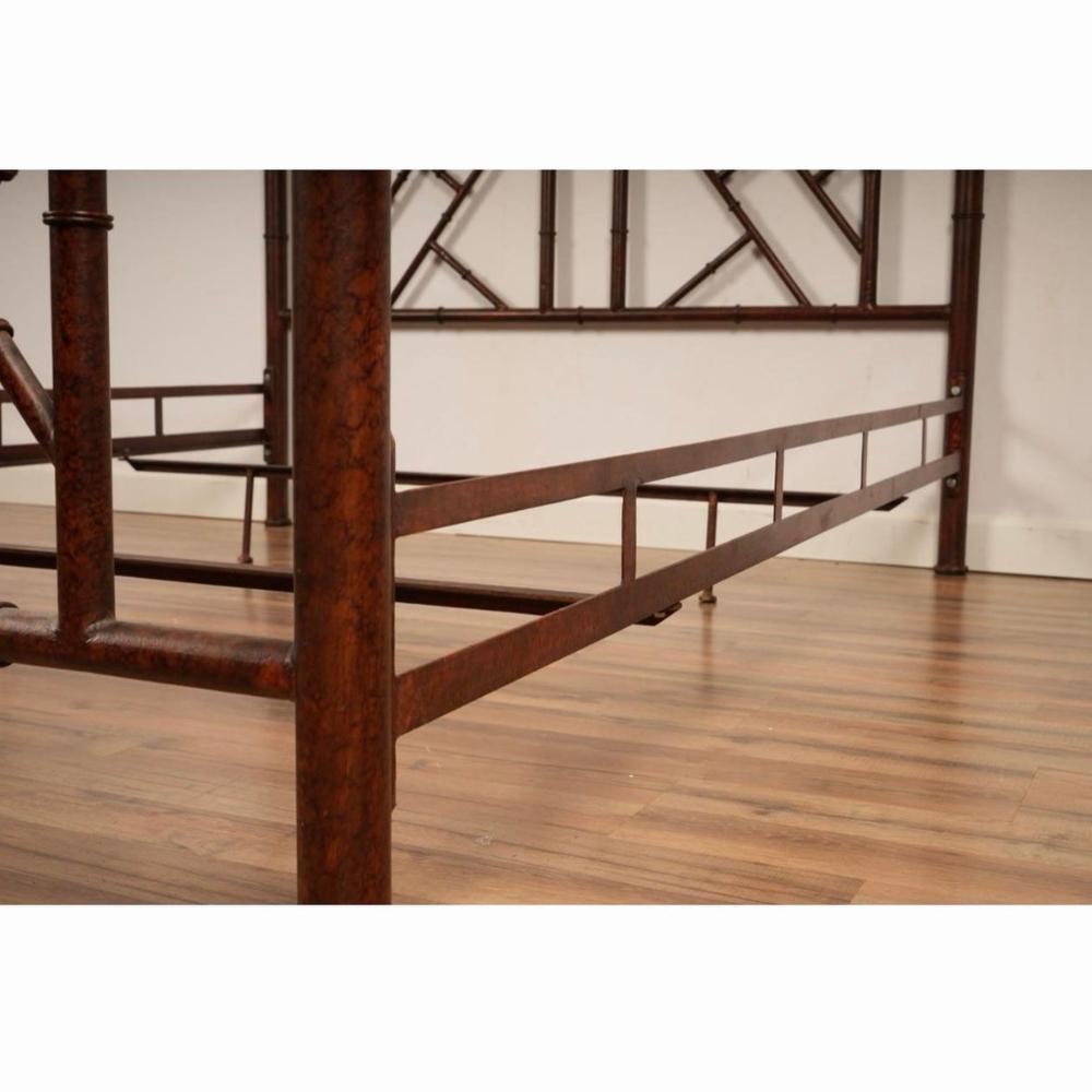 Américain Vintage Faux Bamboo Queen Canopy Bed Frame Chippendale Boho Chic Coastal Style en vente