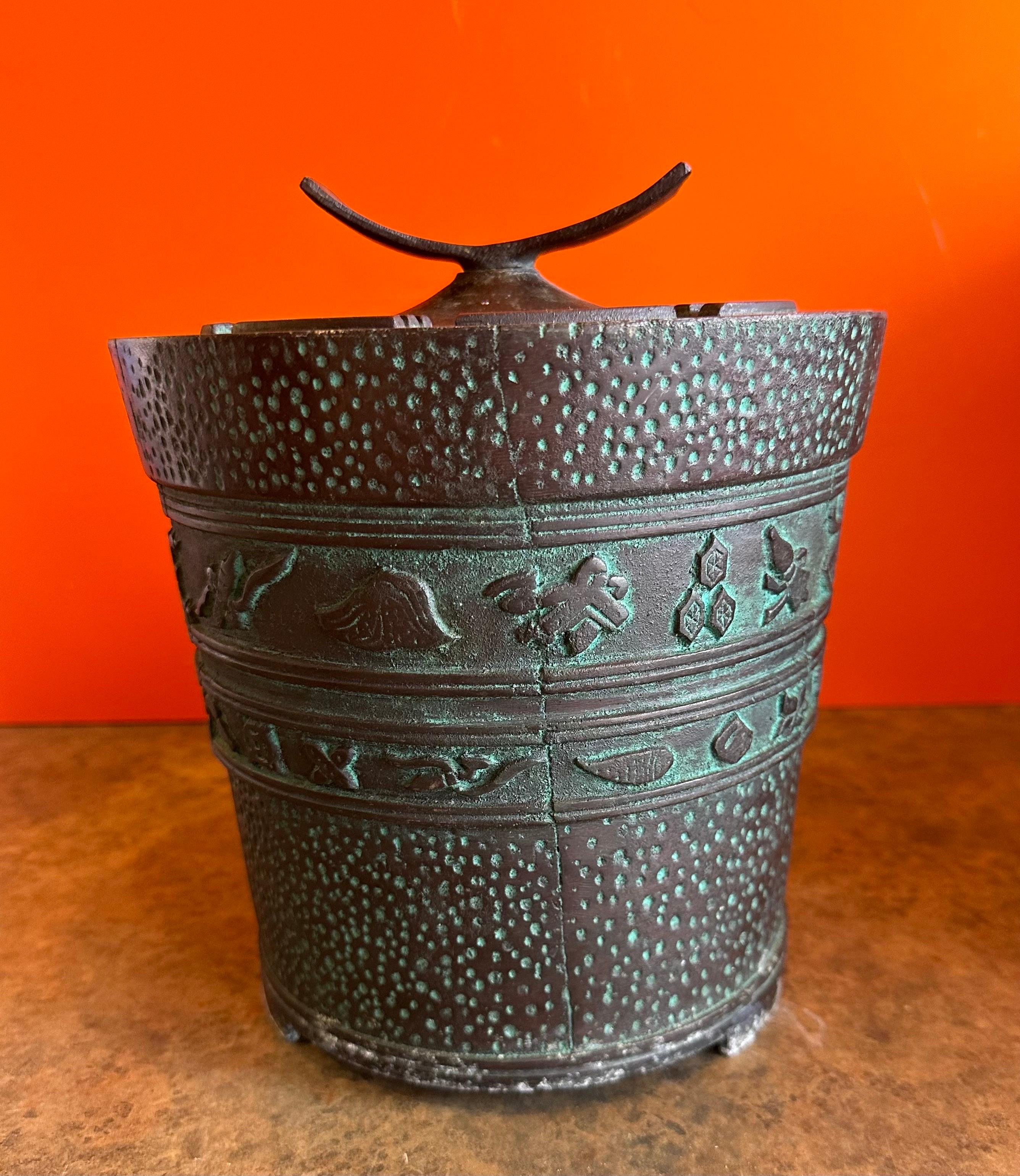 Vintage Faux Bronze Chinese Lidded Ice Bucket by Getz Bros For Sale 3