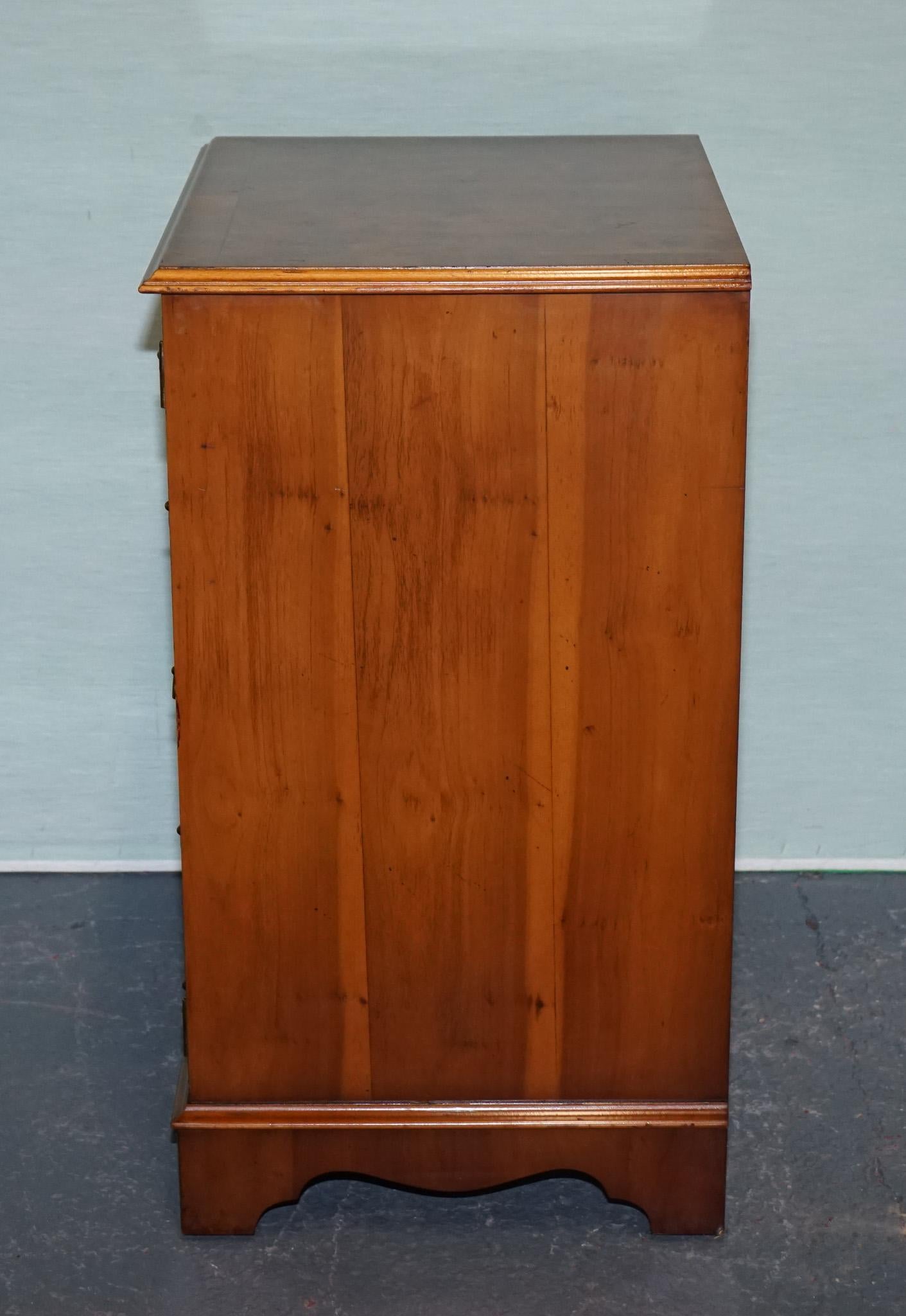 Cassettiera in finto legno di Vintage By in vendita 5