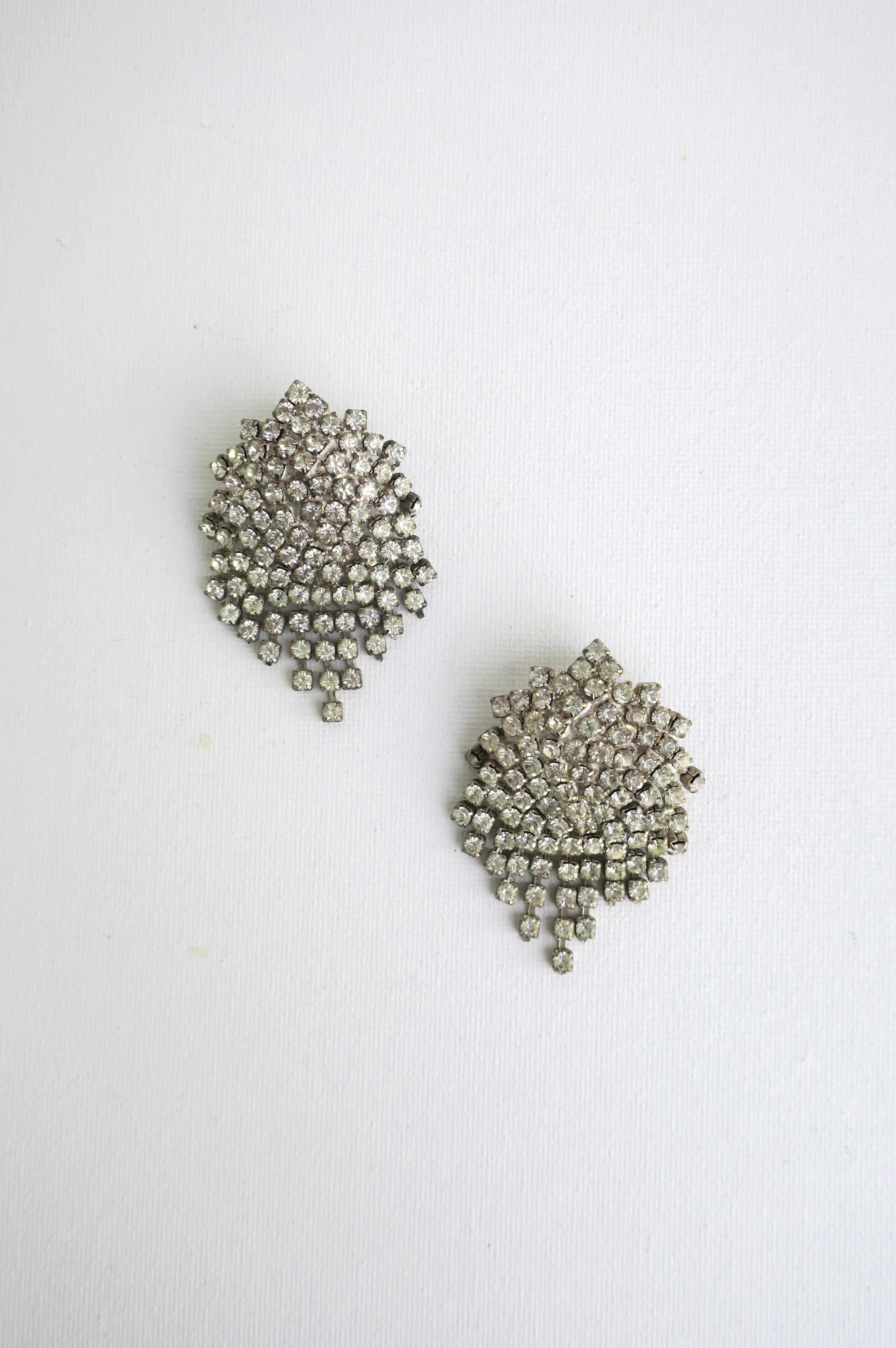Vintage Faux Diamond Rhinestone Earrings For Sale 1