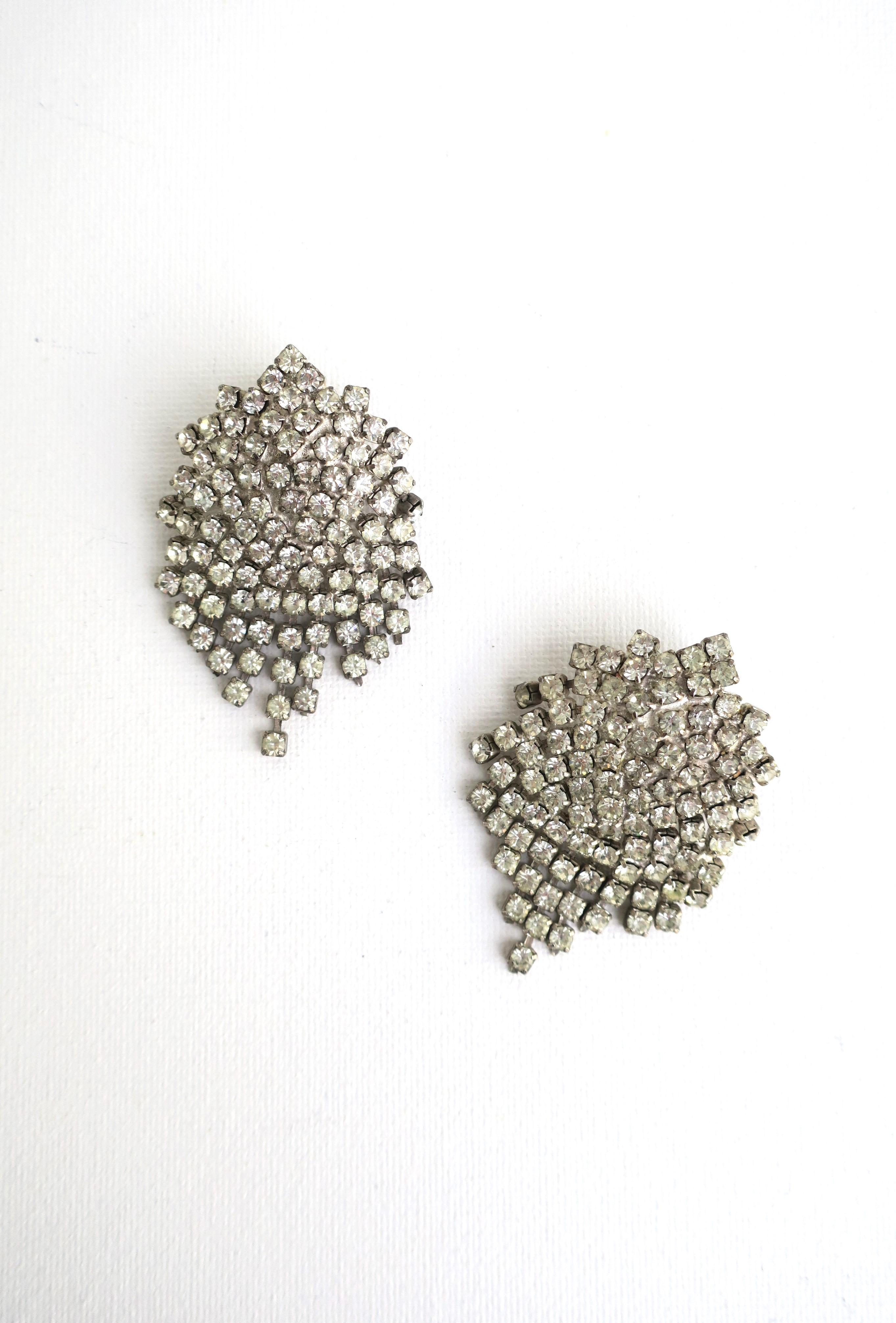 Vintage Faux Diamond Rhinestone Earrings For Sale 2