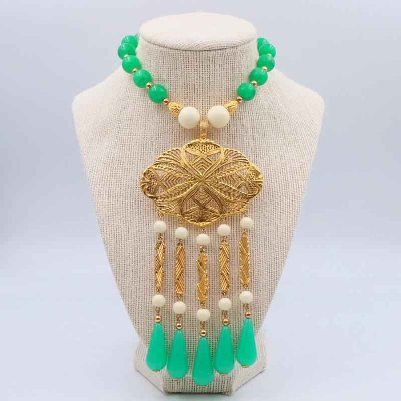 Women's or Men's Vintage Faux Jade Massive Oriental Necklace 1970's