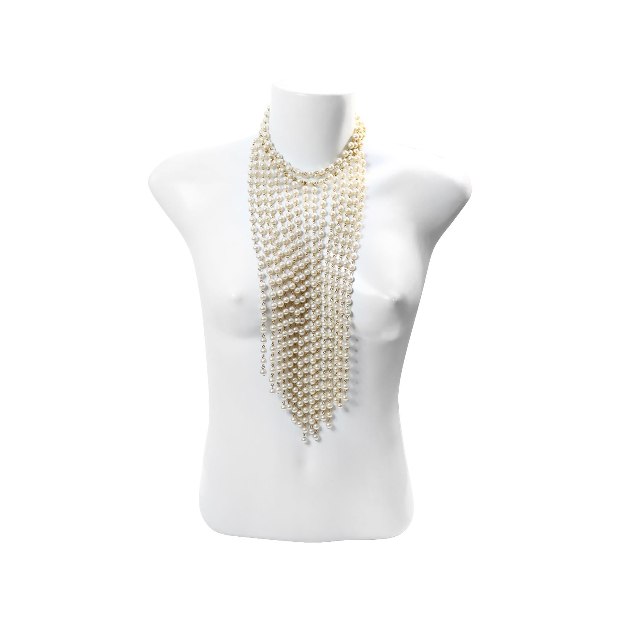 da uomo o donna Girocollo di perle finte vintage con collana lunga a cascata, circa anni '90 in vendita