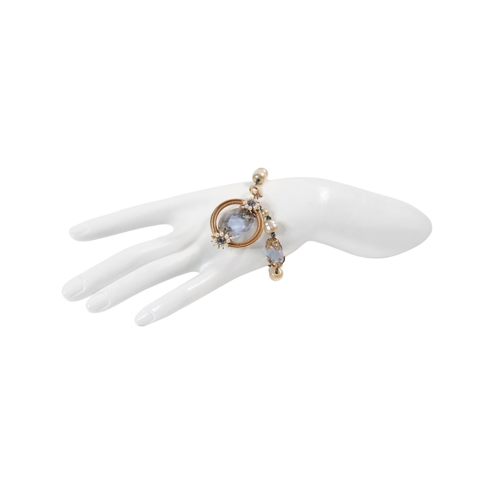 Vintage Faux Pearl Dangling Bracelet  With Lavender Crystal Pieces Circa 1960s For Sale 3