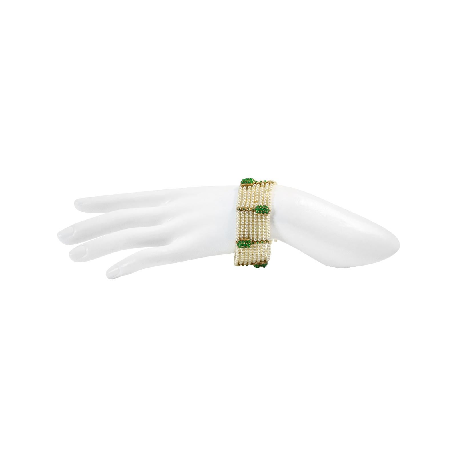 Vintage Faux Pearl With Gold and Green Bead Accent  Bracelet Circa 1980s For Sale 3