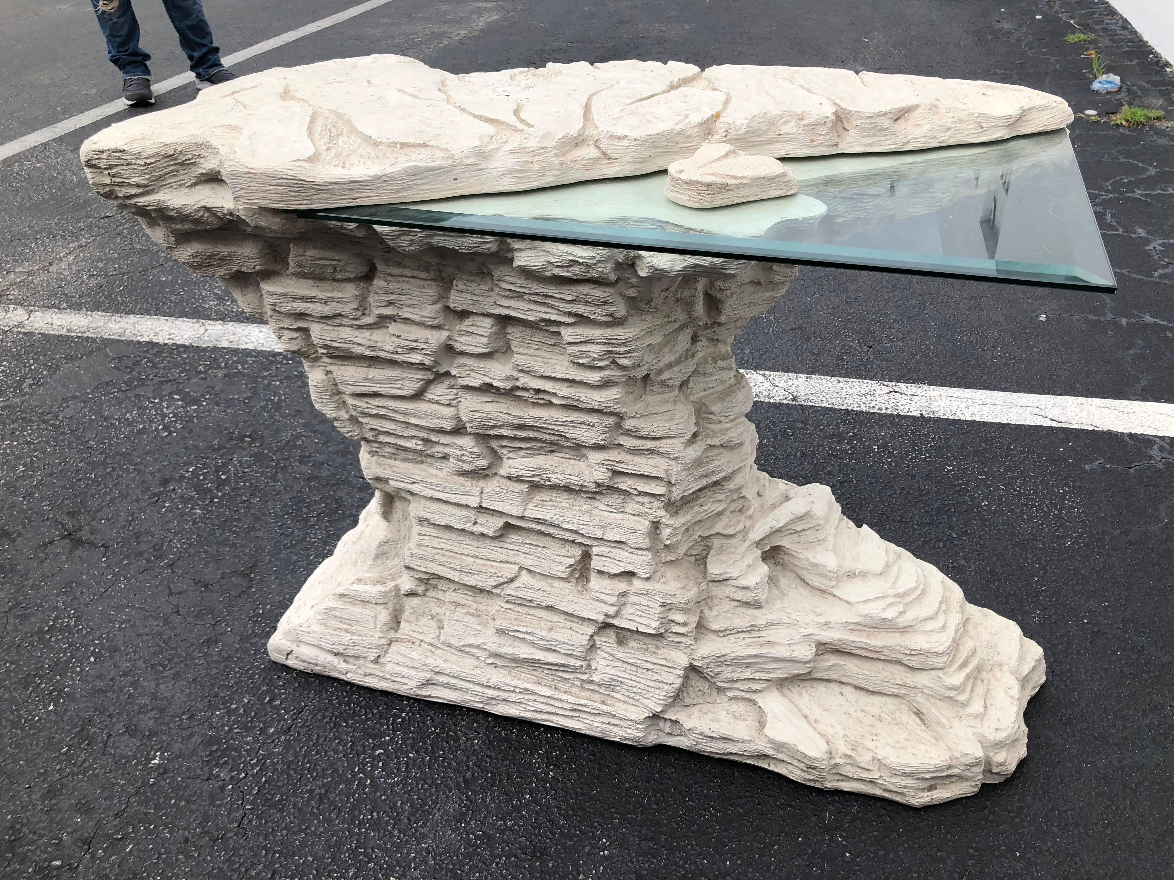 Américain Table console Vintage Mid Century Modern Faux Rock Stone en vente