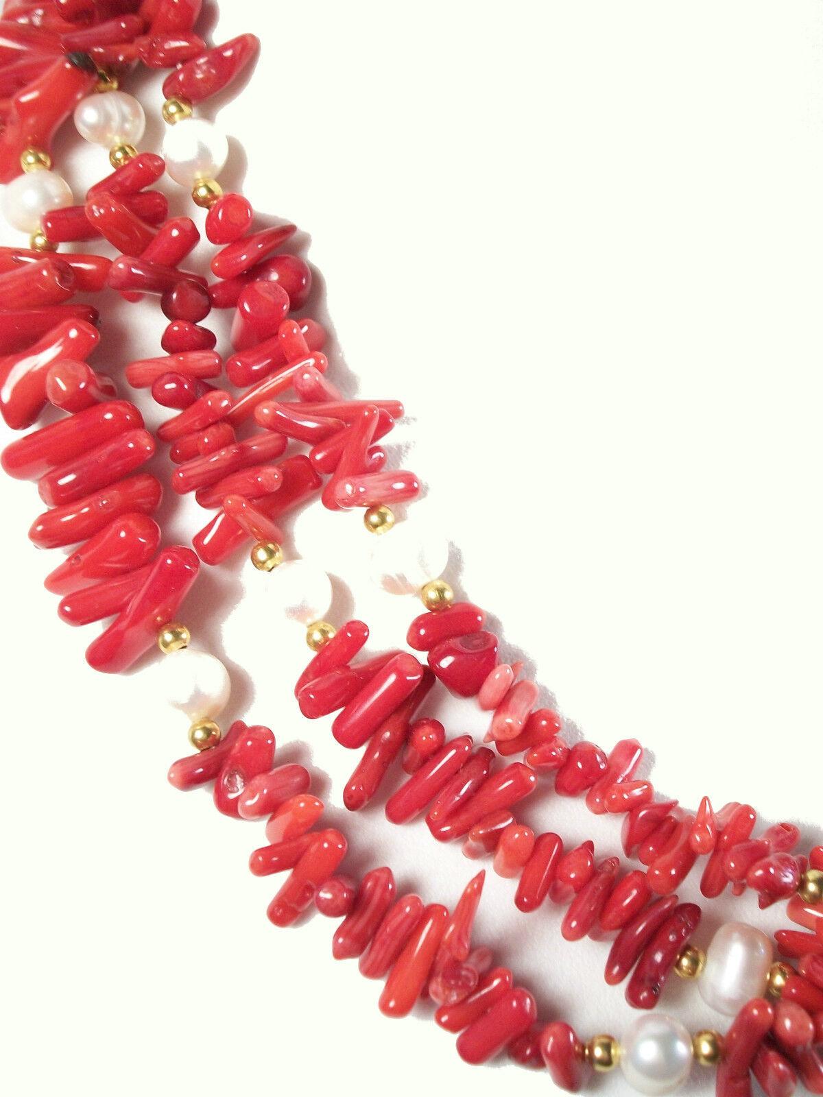 Vintage Faux Sicilian Branch Coral & Pearl Necklace, Unsigned, circa 1980s In Good Condition For Sale In Chatham, CA