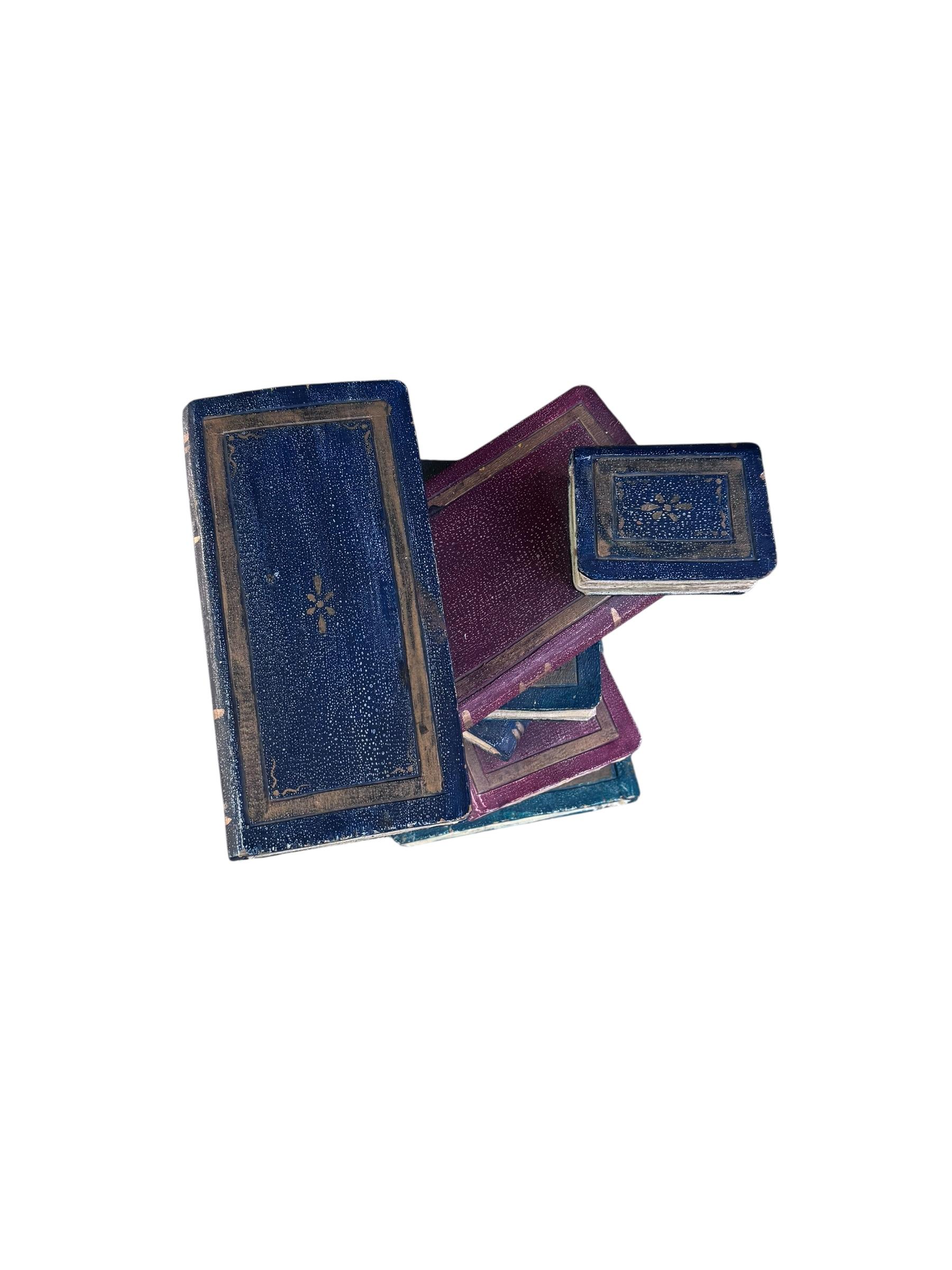 Vintage Faux gestapeltes Buch Beistelltisch (20. Jahrhundert) im Angebot