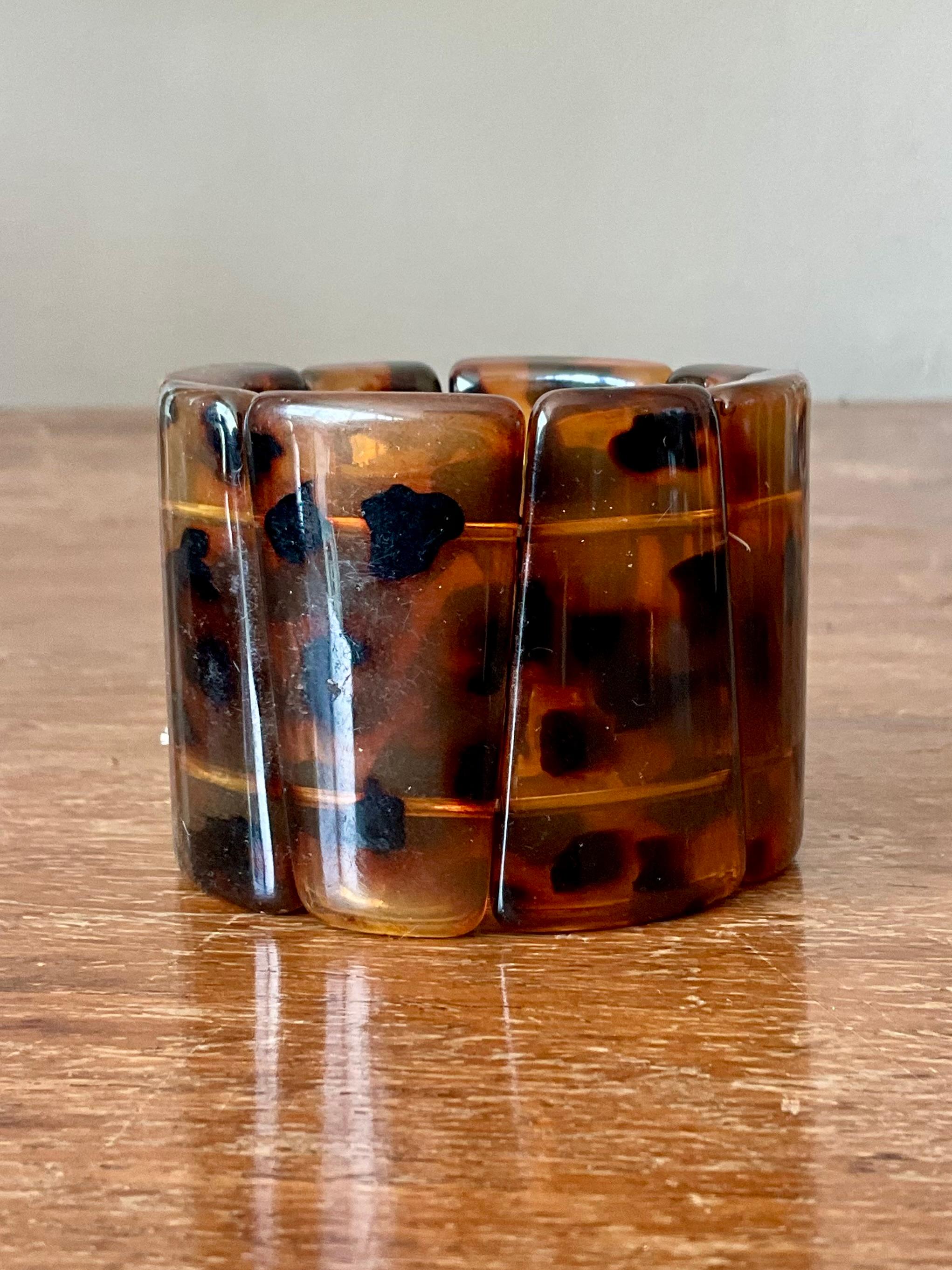 Bracciale allungato in tartaruga vintage in bachelite In condizioni buone in vendita a West Palm Beach, FL