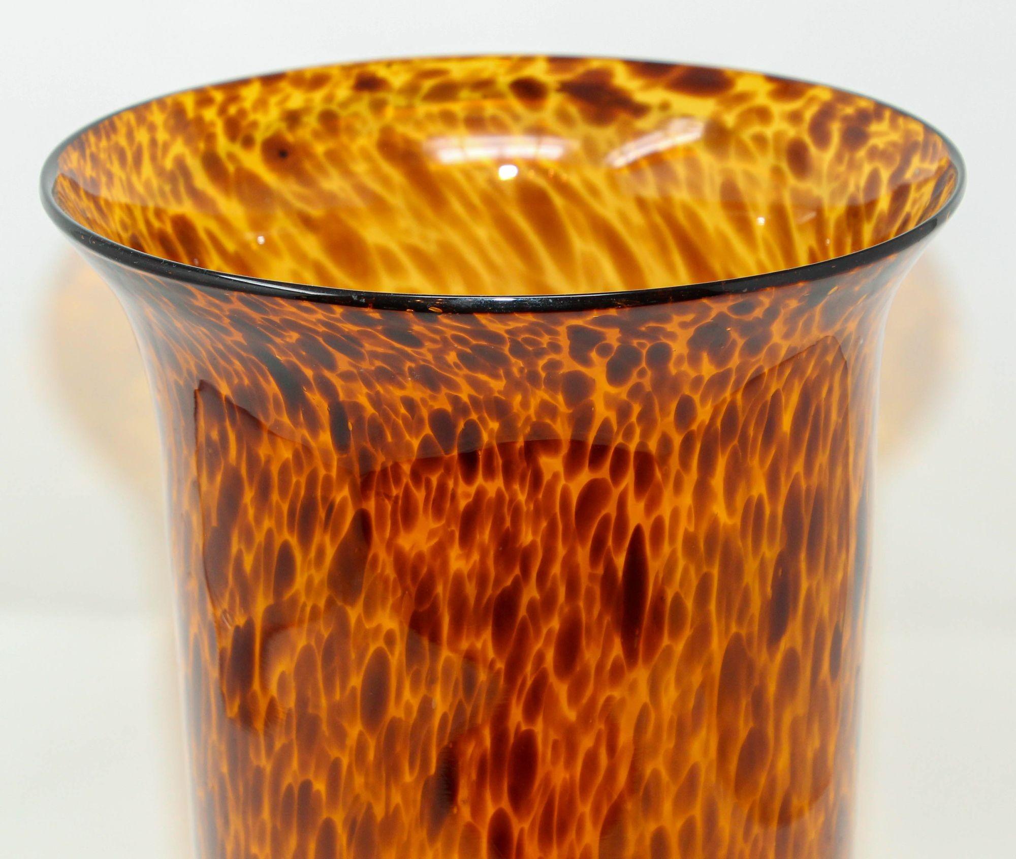 Vintage Faux Tortoise Shell Blown Art Glass Vase In Good Condition For Sale In North Hollywood, CA