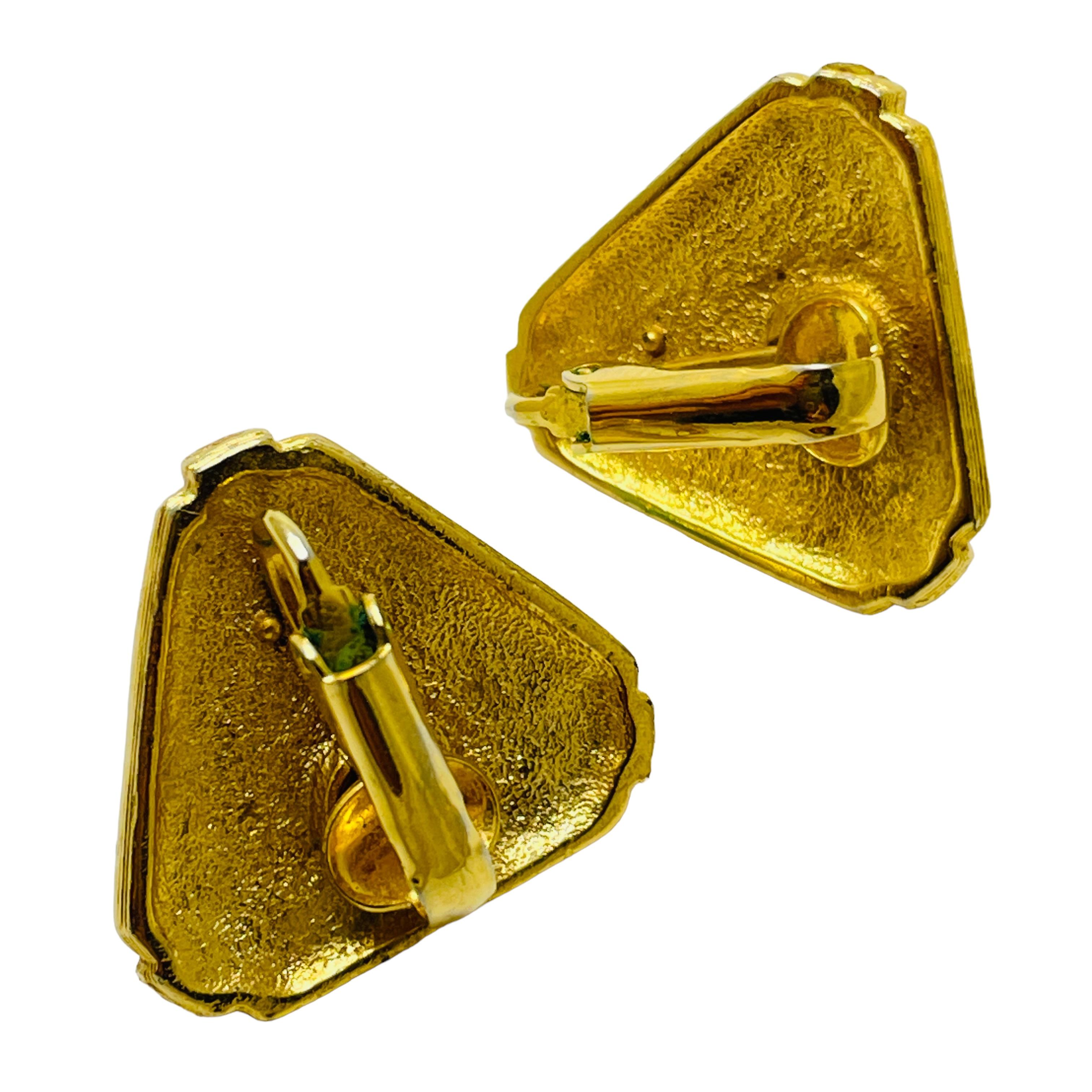 Vintage faux turquoise enamel rhinestone designer runway clip on earrings In Good Condition For Sale In Palos Hills, IL