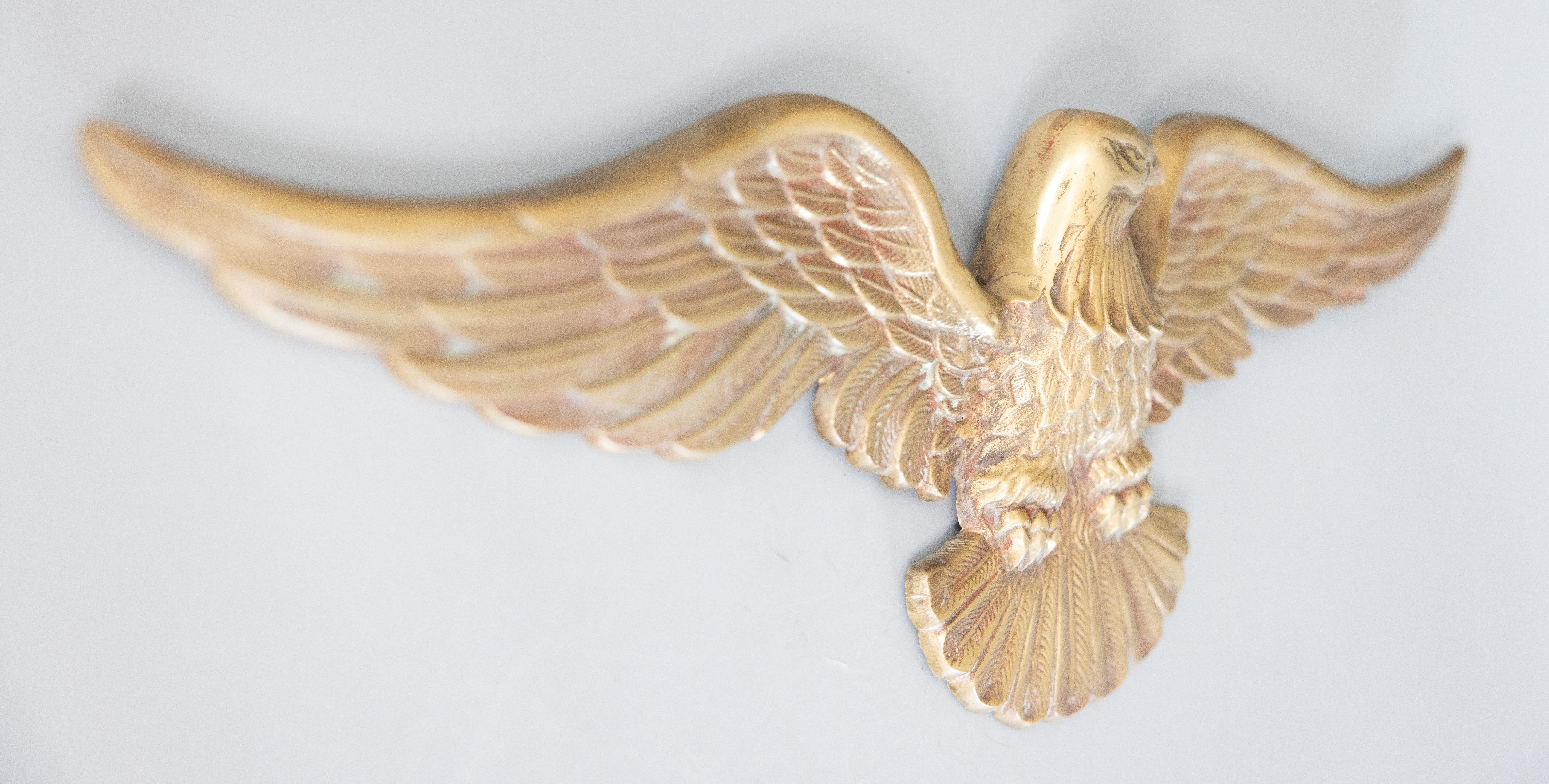 Vintage Federal American Brass Eagle Hanging Wall Plaque In Good Condition In Pearland, TX