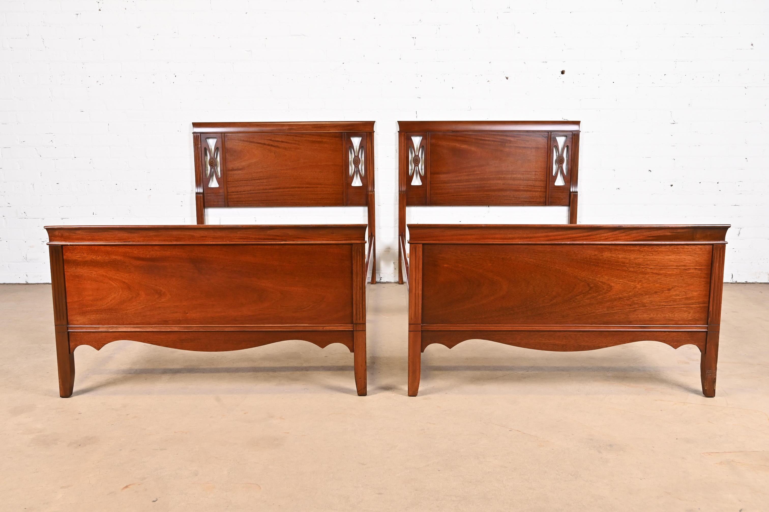 federalist furniture