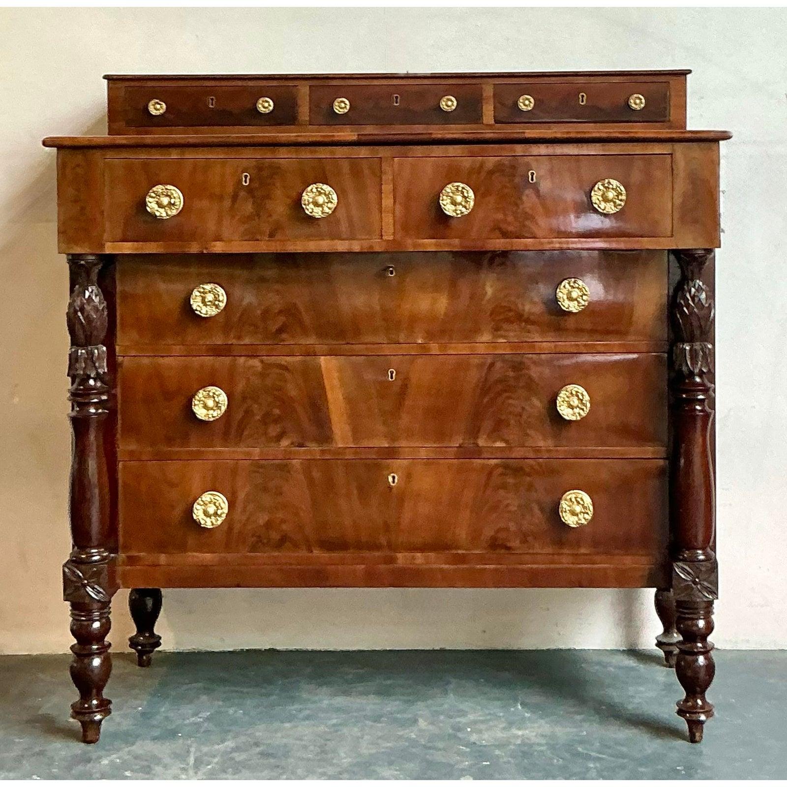 Vintage Federal Flame Mahogany Chest of Drawers For Sale 1