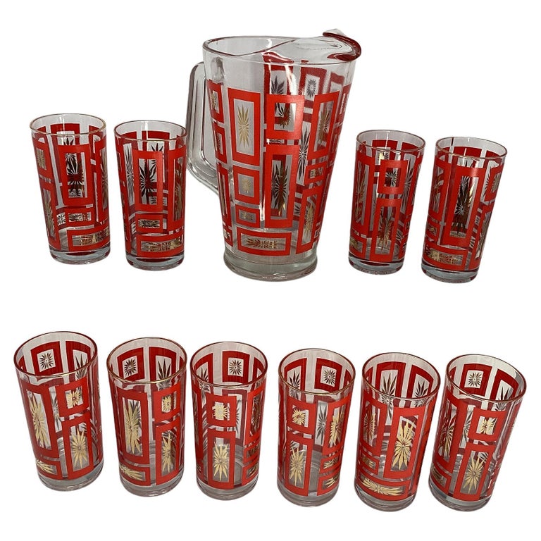 https://a.1stdibscdn.com/vintage-federal-glass-highball-glasses-with-pitcher-for-sale/f_73712/f_360005421693752058625/f_36000542_1693752059387_bg_processed.jpg?width=768