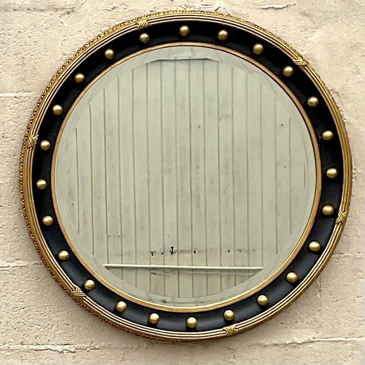 Vintage Federal Parcel Round Gilt Mirror In Good Condition In west palm beach, FL