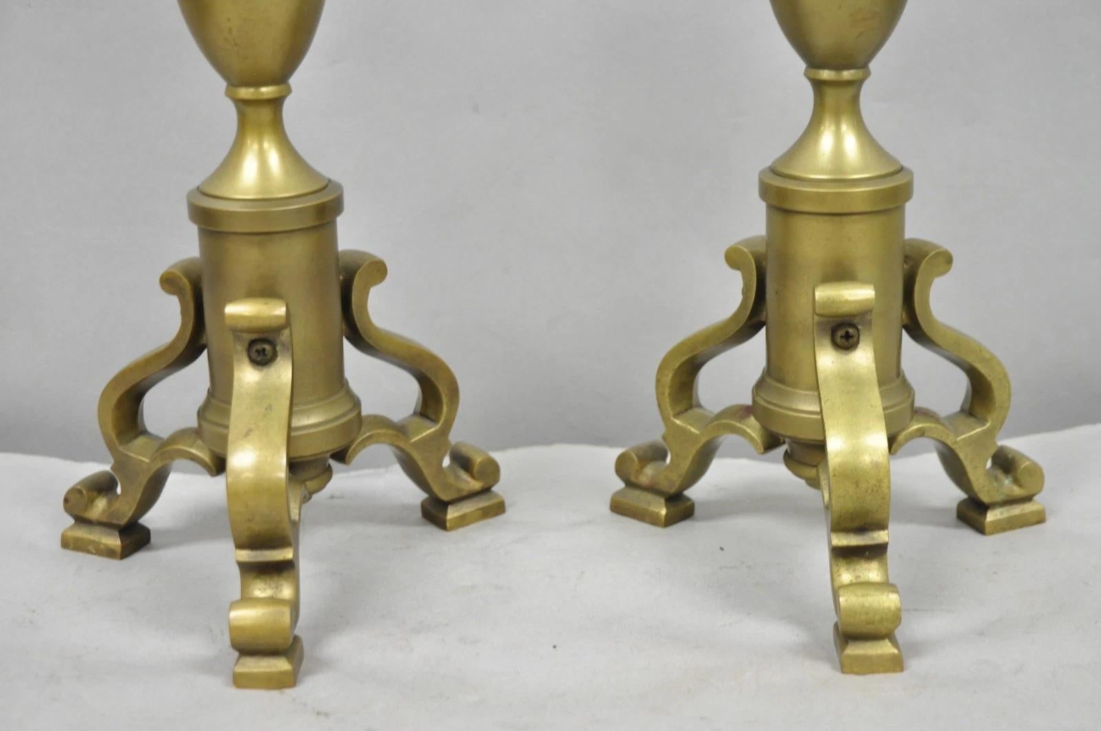 Ottone Lampade da tavolo a urna in ottone in stile Feder vintage, Giappone - una coppia in vendita