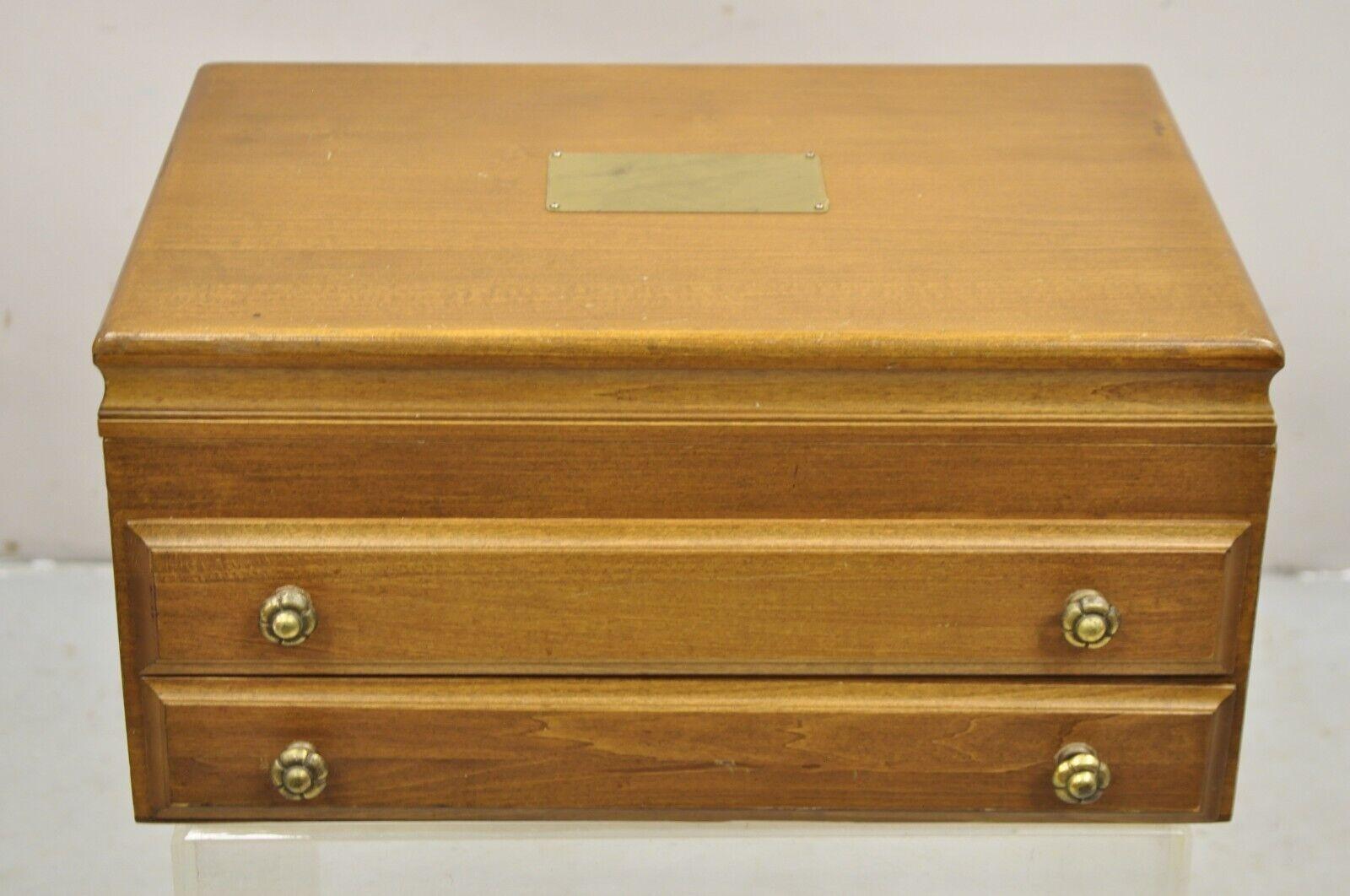 Vintage Federal Style Cherry Wood Silverware Box with Drawer Service for 12 In Good Condition In Philadelphia, PA