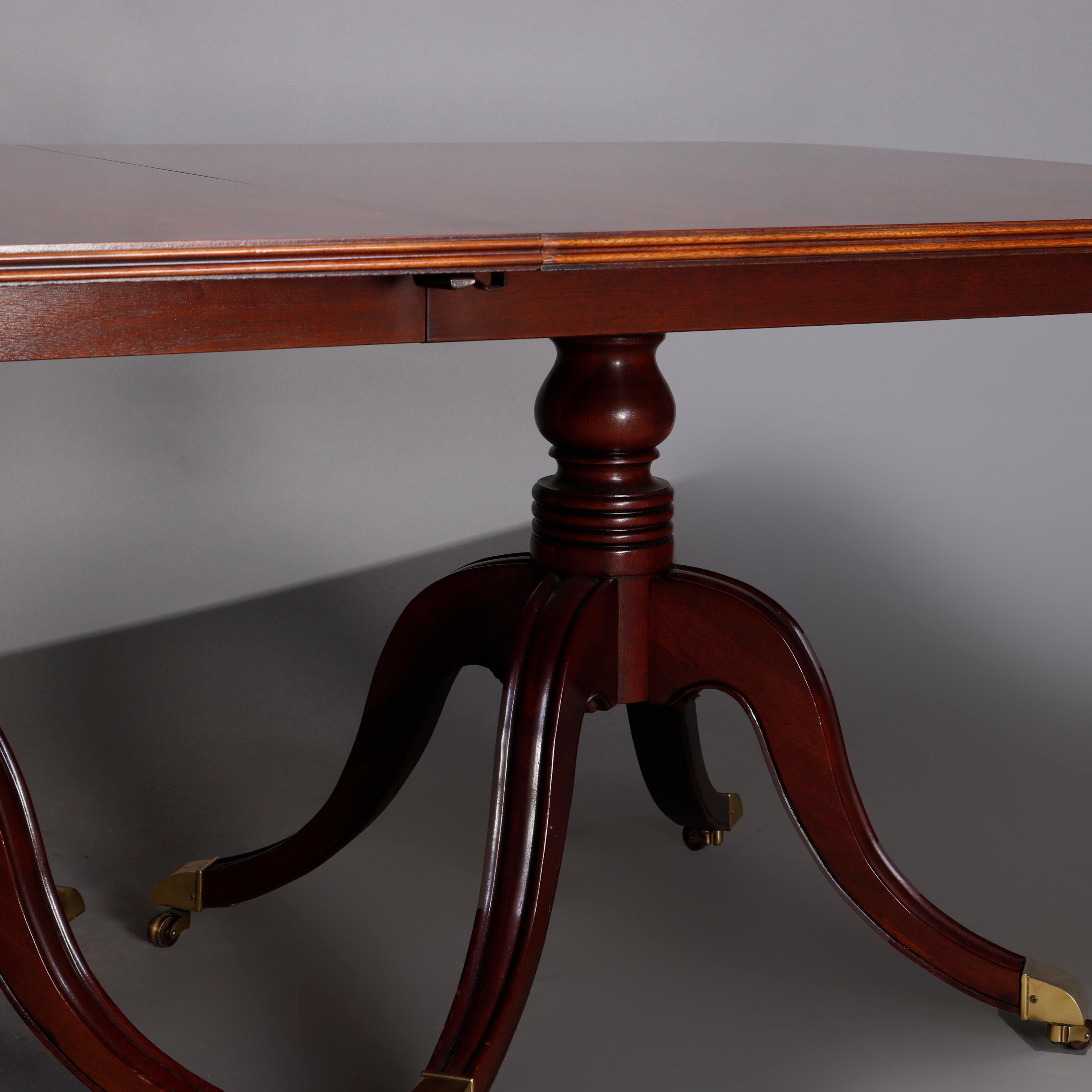 Vintage Federal Style Flame Mahogany Banquet Table, Four Leaves, 20th Century 5