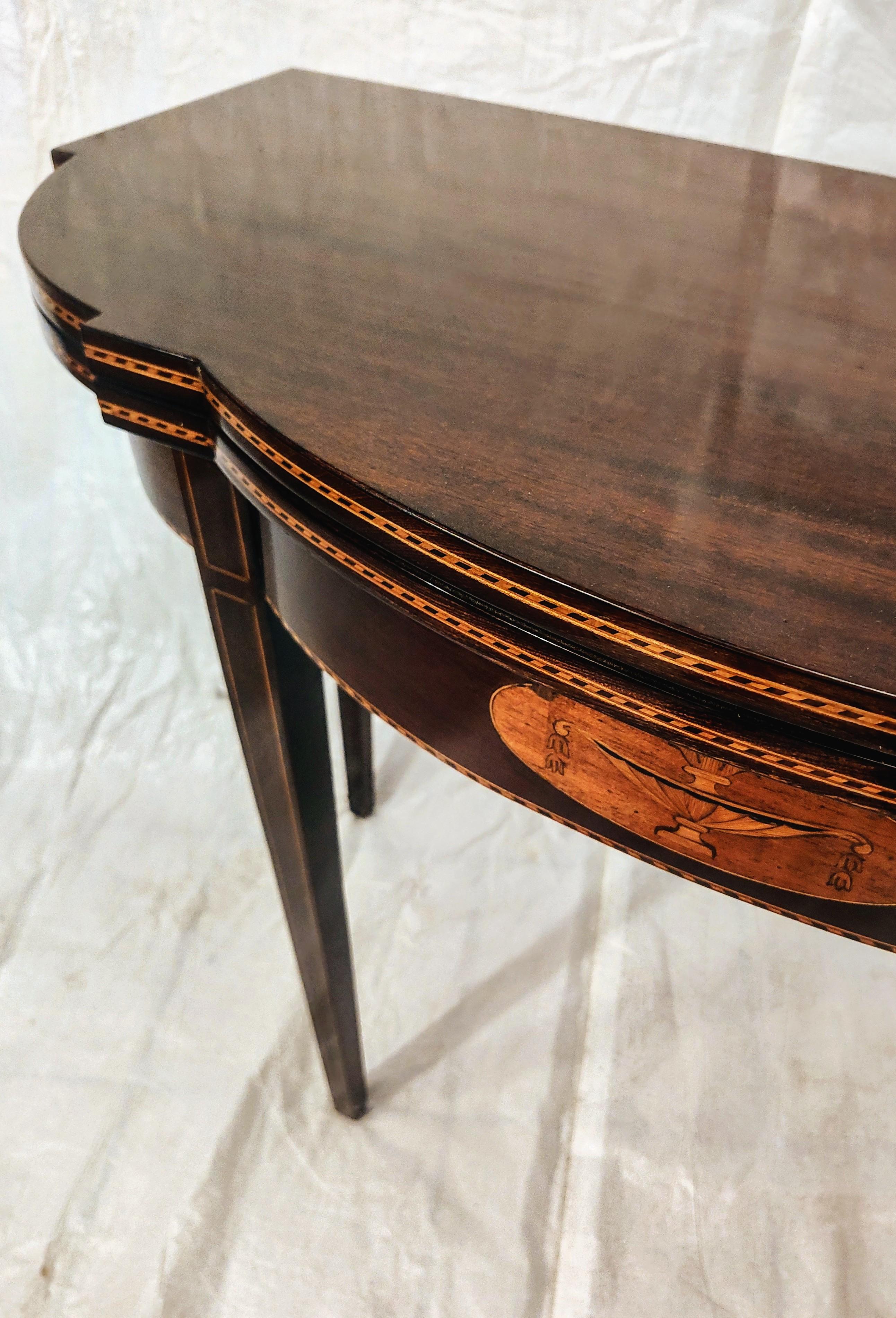 American Vintage Federal Style Game Table For Sale