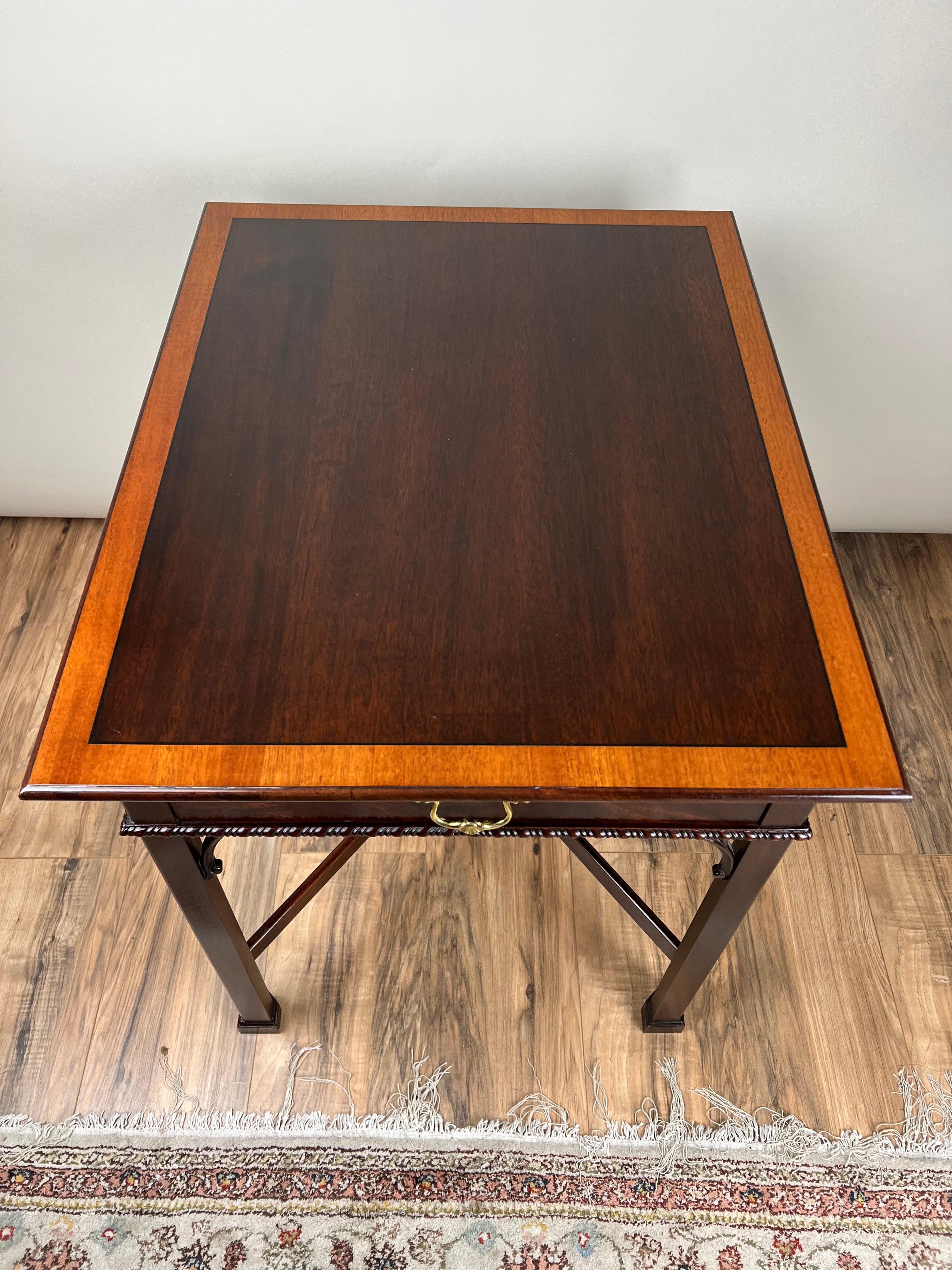 Vintage Federal Style X Stretcher One Drawer End Table by Stickley en vente 3