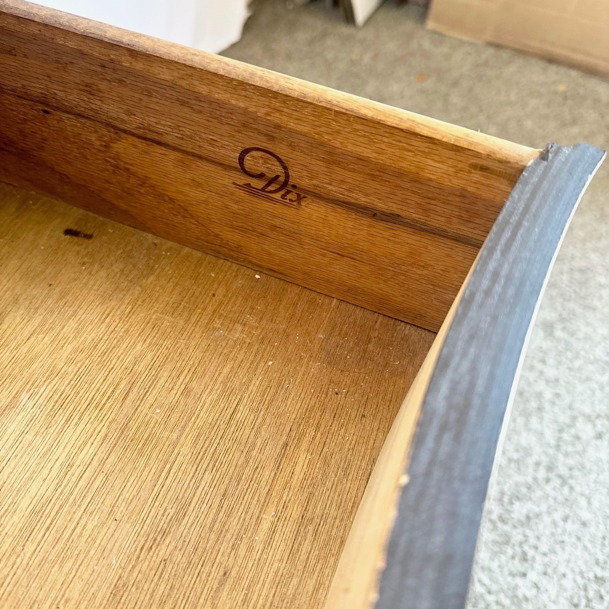 Commode fédérale vintage en acajou de Dixie en vente 1