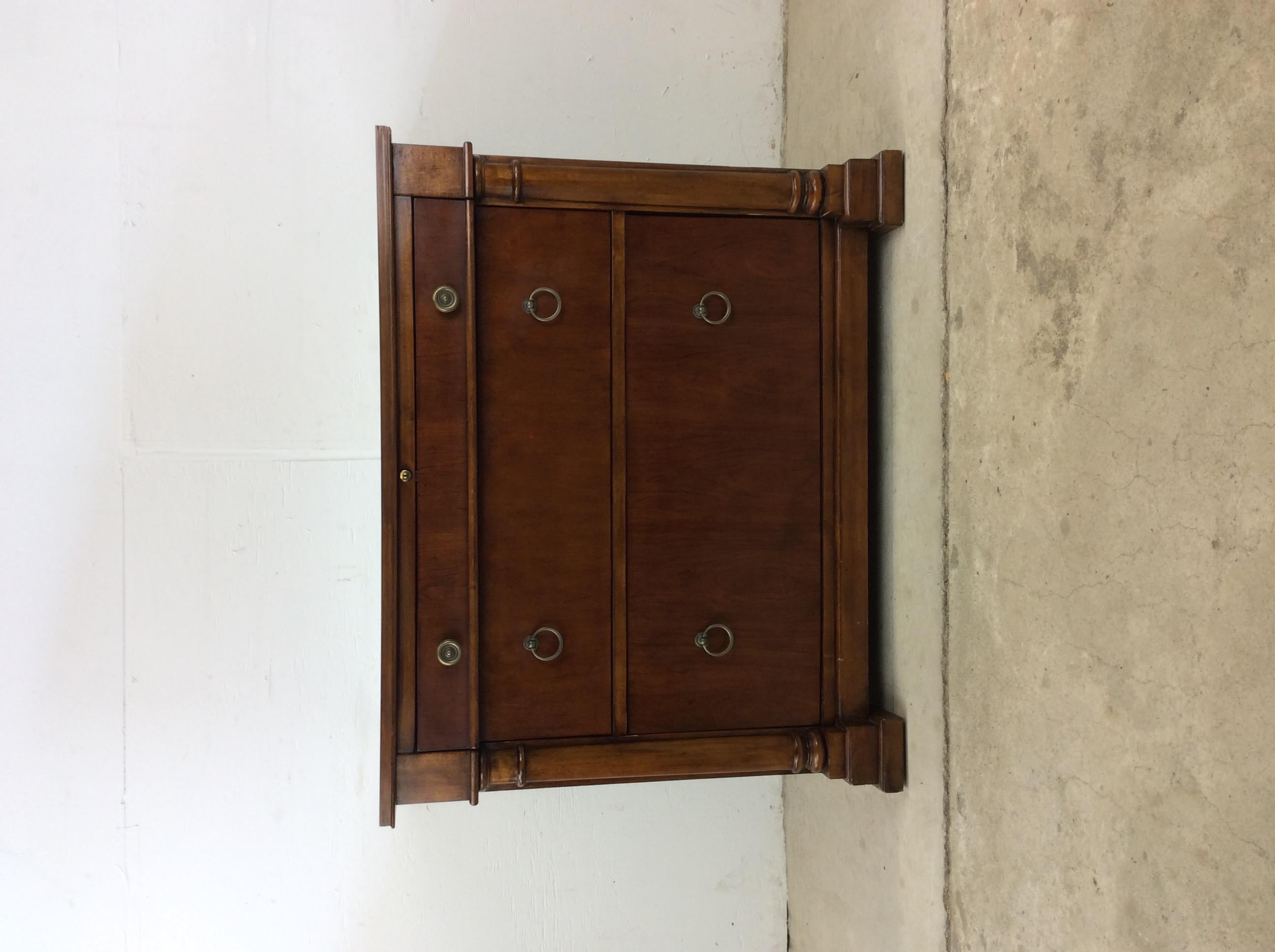 American Vintage Federalist Style Chest of Drawers For Sale