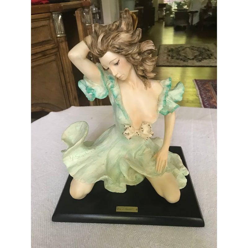 Art déco Sculpture féminine vintage marquée Charles Serouja & Son Made in Italy en vente