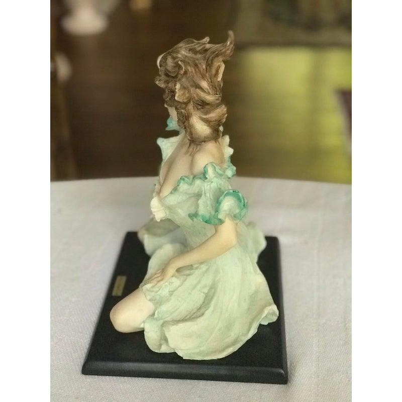 20ième siècle Sculpture féminine vintage marquée Charles Serouja & Son Made in Italy en vente