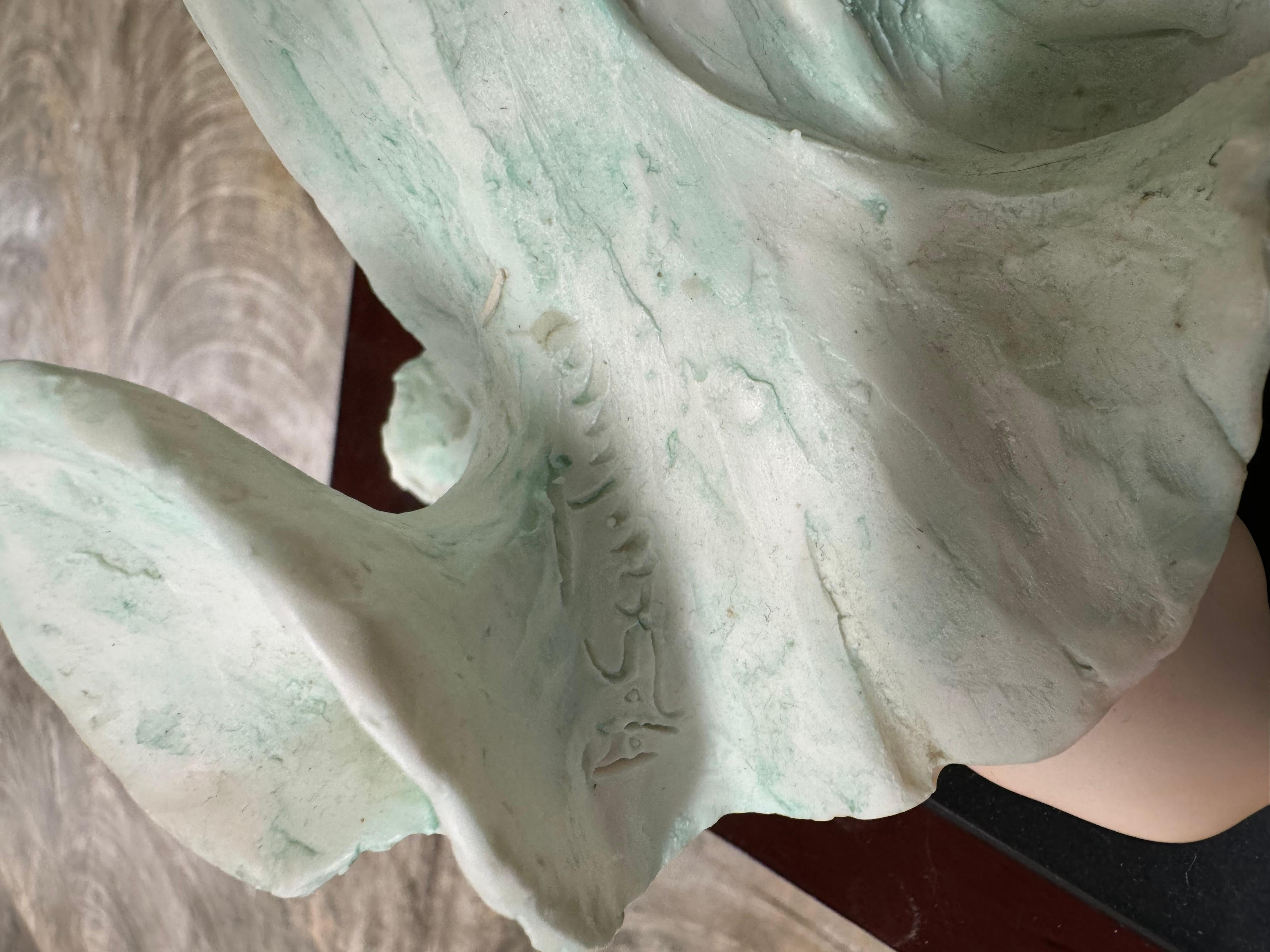 Sculpture féminine vintage marquée Charles Serouja & Son Made in Italy en vente 2
