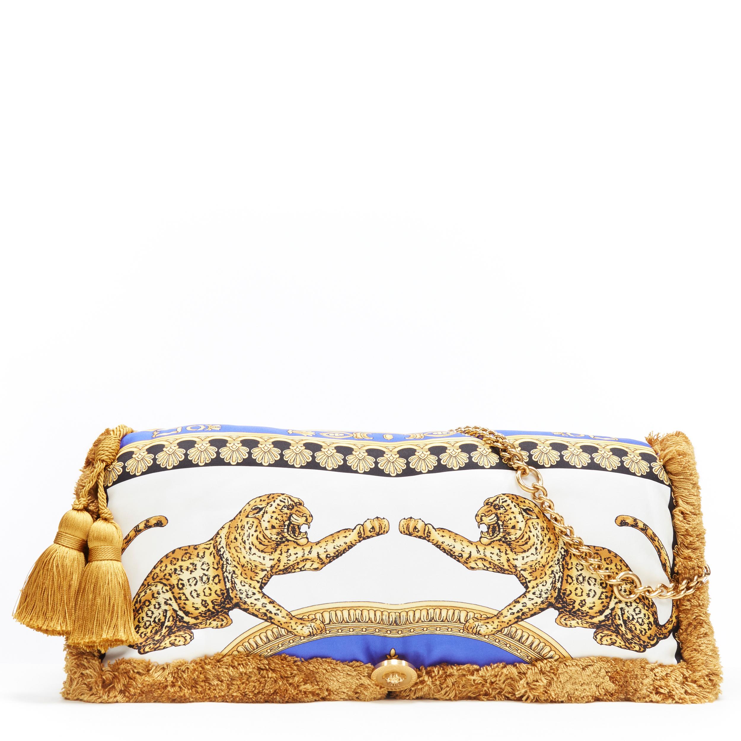 new VERSACE 2018 Runway Pillow Talk baroque leopard silk tassel shoulder bag
Brand: Versace
Designer: Donatella Versace
Collection: Pre Fall 2018
Model Name / Style: Pillow Talk
Material: Silk
Color: White; gold and blue
Pattern: Leopard
Closure: