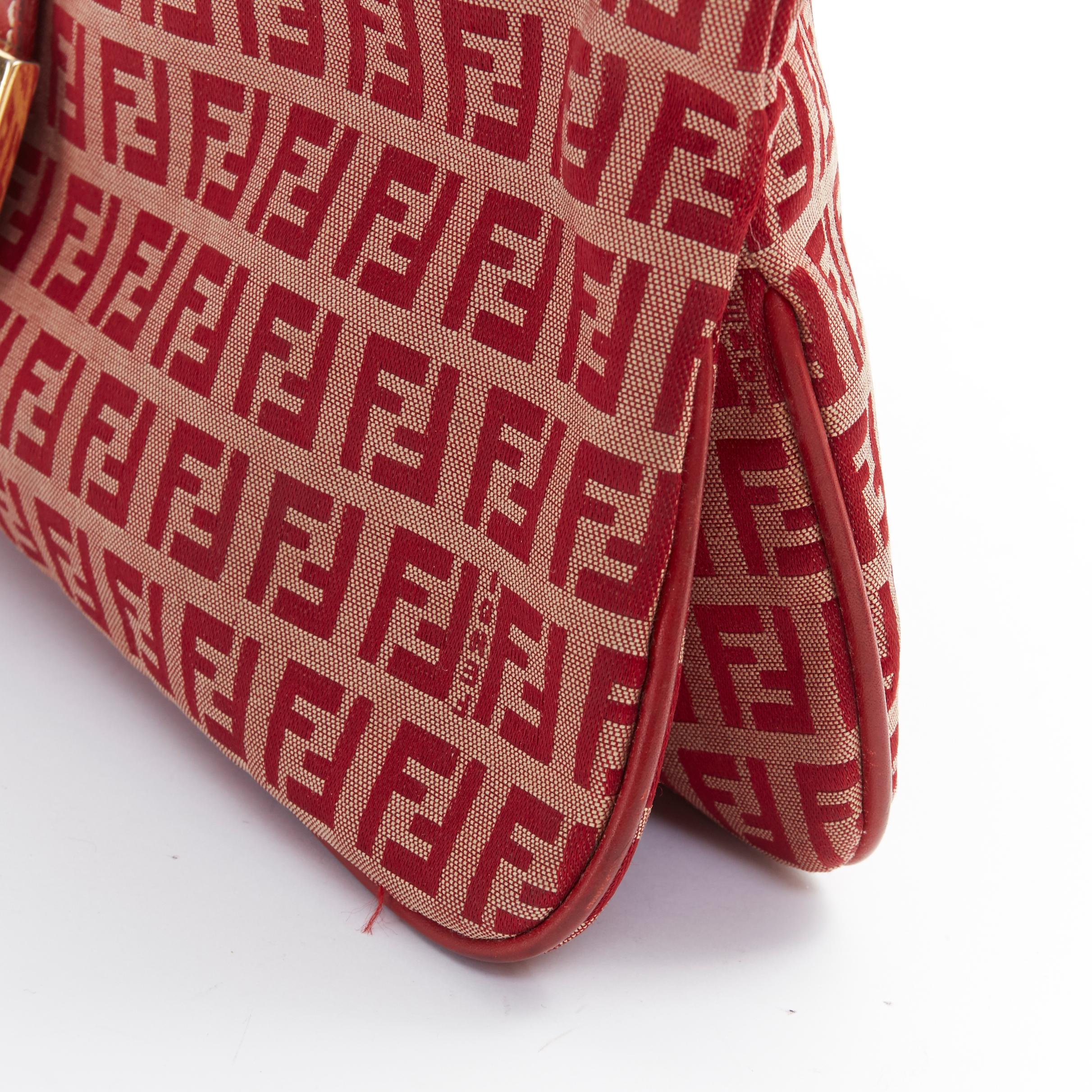 vintage FENDI 90's red monogram jacquard gold FF buckle flap front shoulder bag In Fair Condition In Hong Kong, NT