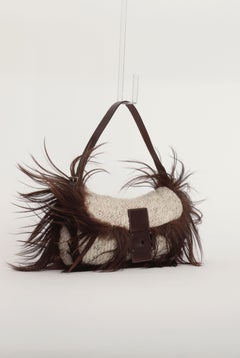 Vintage Fendi A/W 2002 Baguette Bag in Knit Beige Wool and Brown Goat Fur