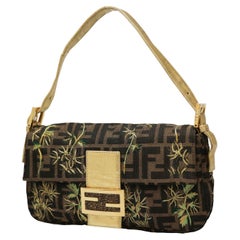 Vintage Fendi Baguette Monograma Bordado