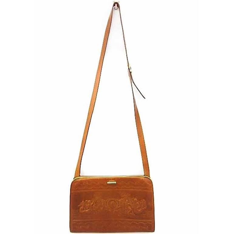 Fendi Vintage brown leather shoulder bag / large clutch purse with embossed art For Sale 3