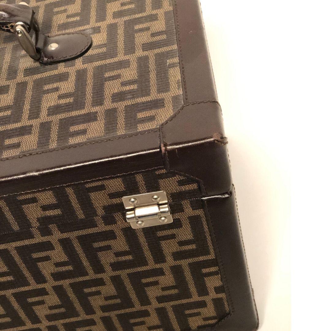 suri small python embossed crossbody bolsa