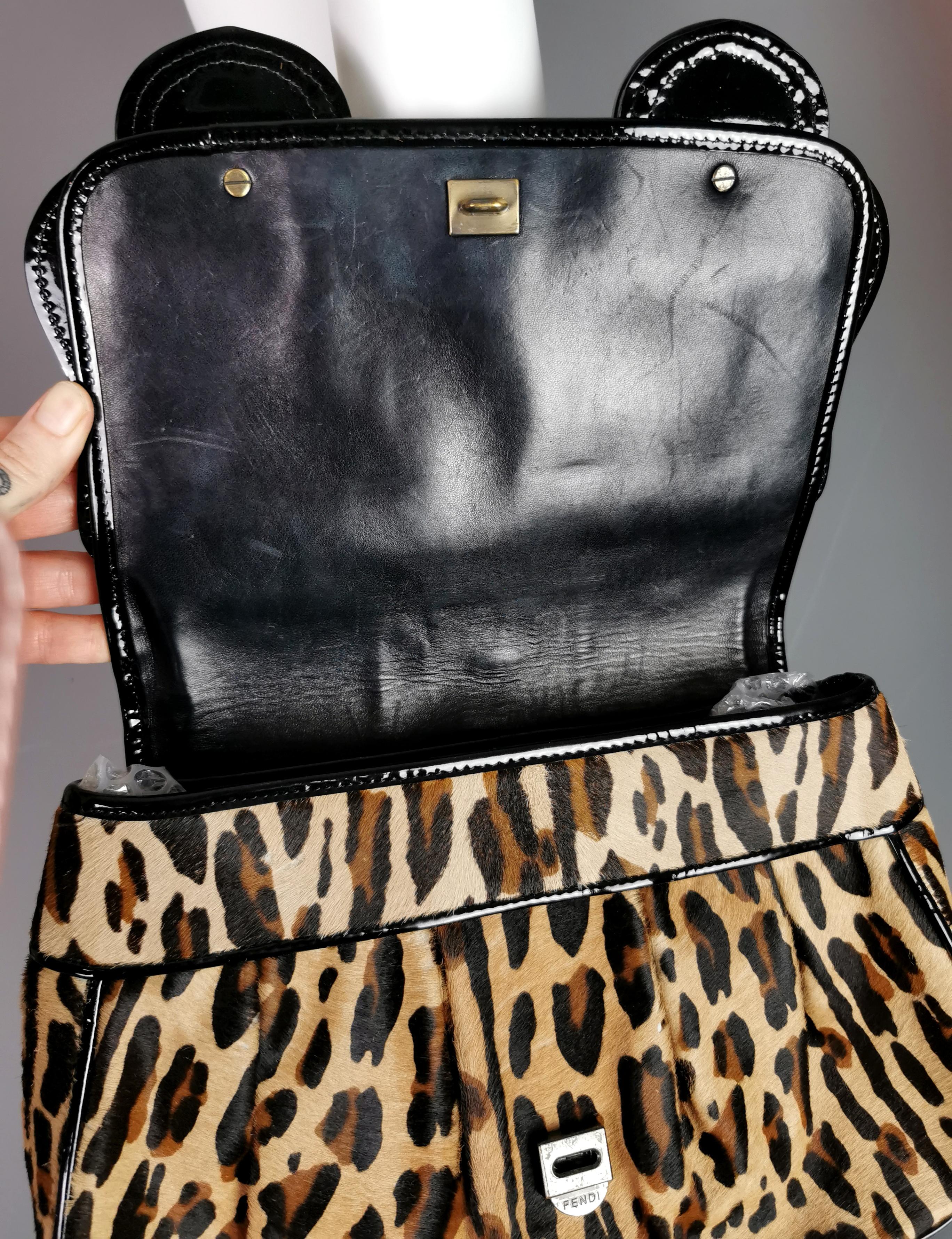 Fendi Vintage B-Tasche mit Leopardenmuster, schwarzes Lackleder  im Angebot 9