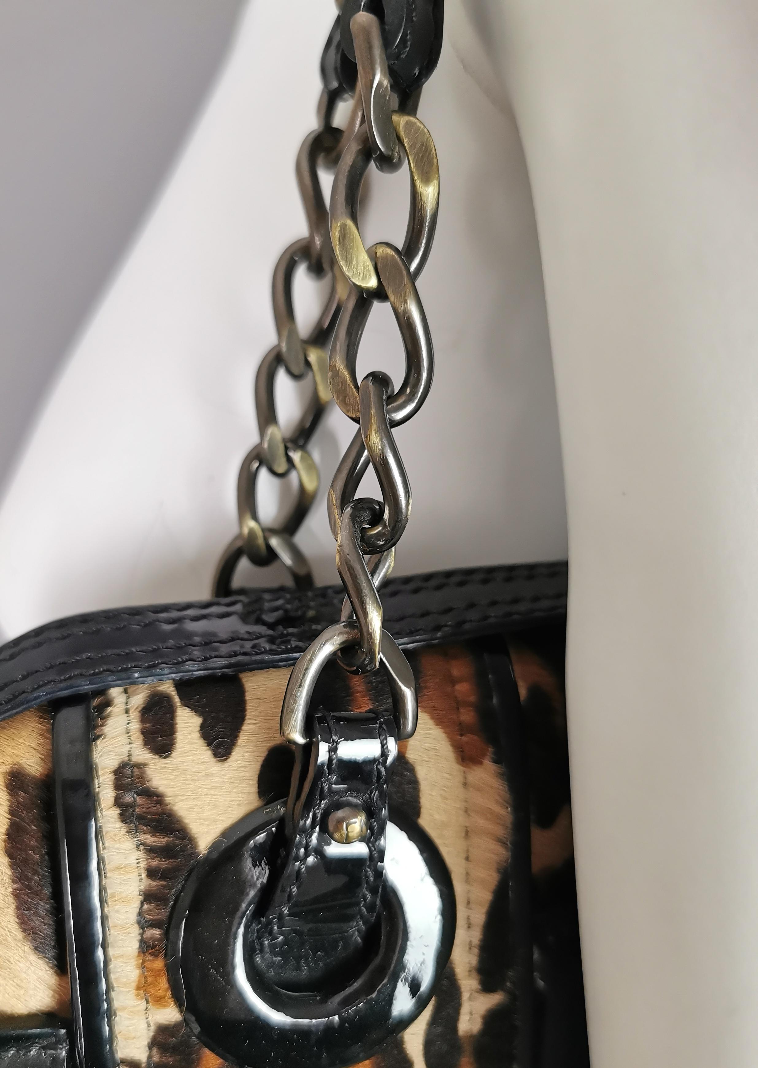 Fendi Vintage B-Tasche mit Leopardenmuster, schwarzes Lackleder  im Angebot 2