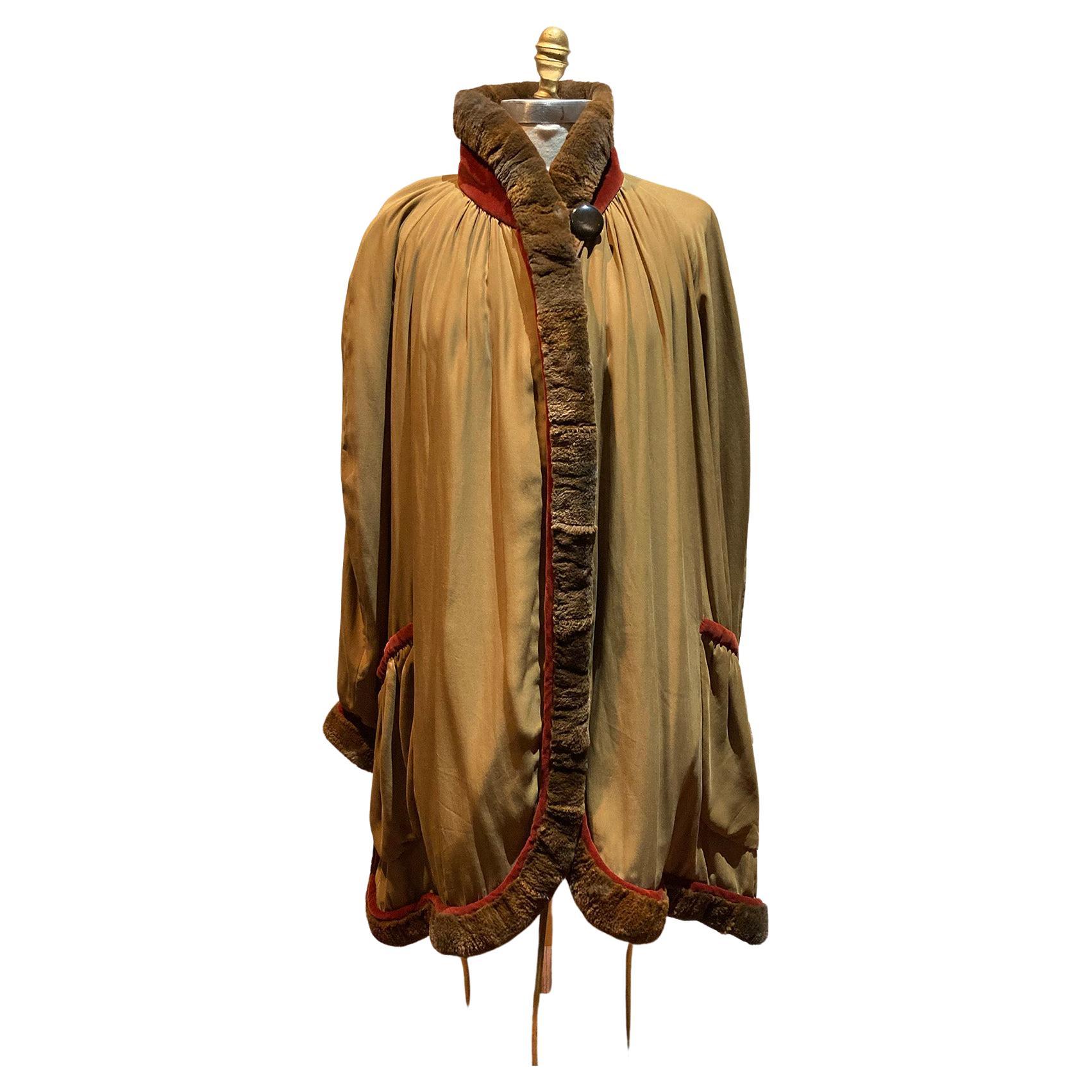 Fendi Seidenpelzmantel im Vintage-Stil