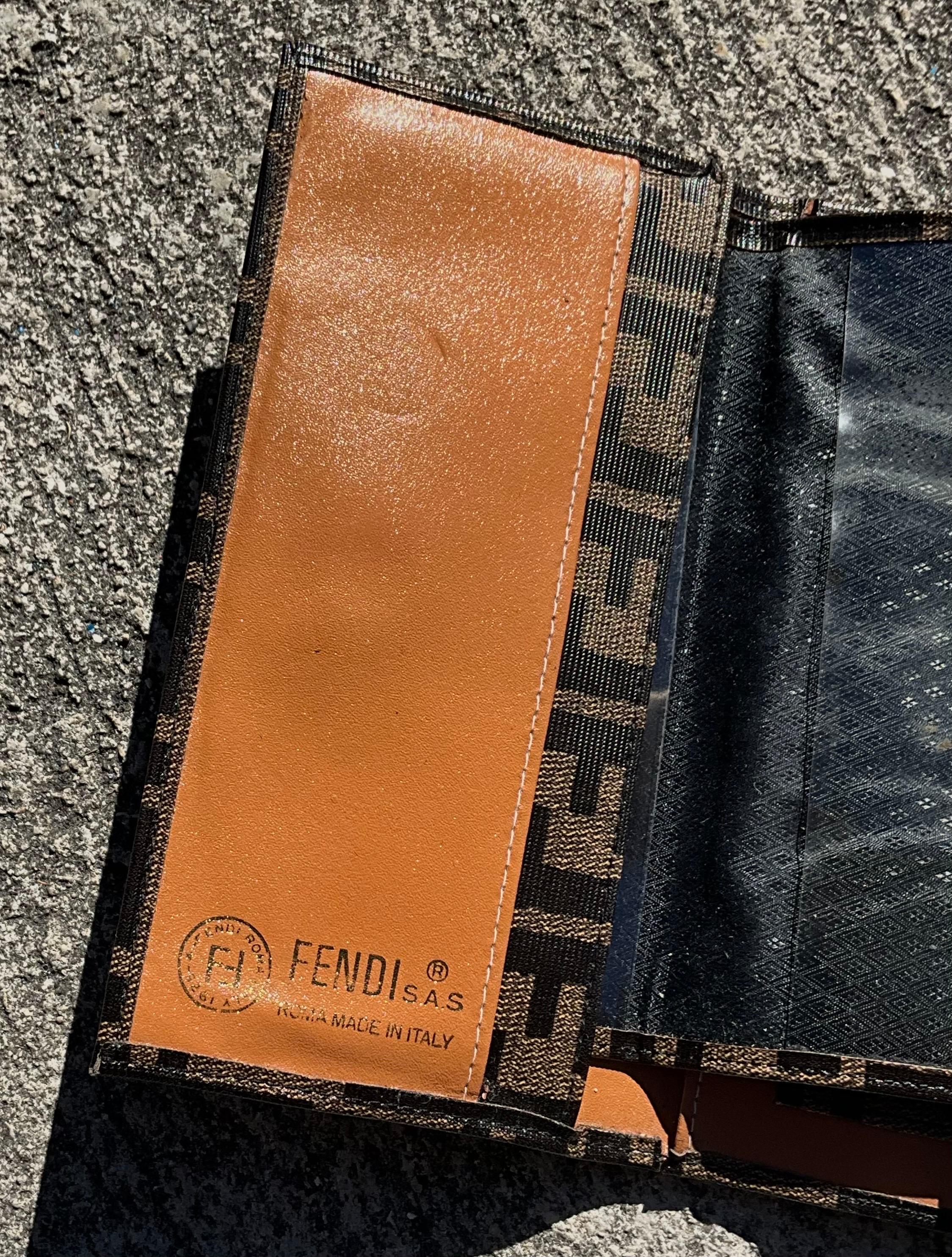 Vintage Fendi Trifold Canvas Leather Wallet For Sale 2